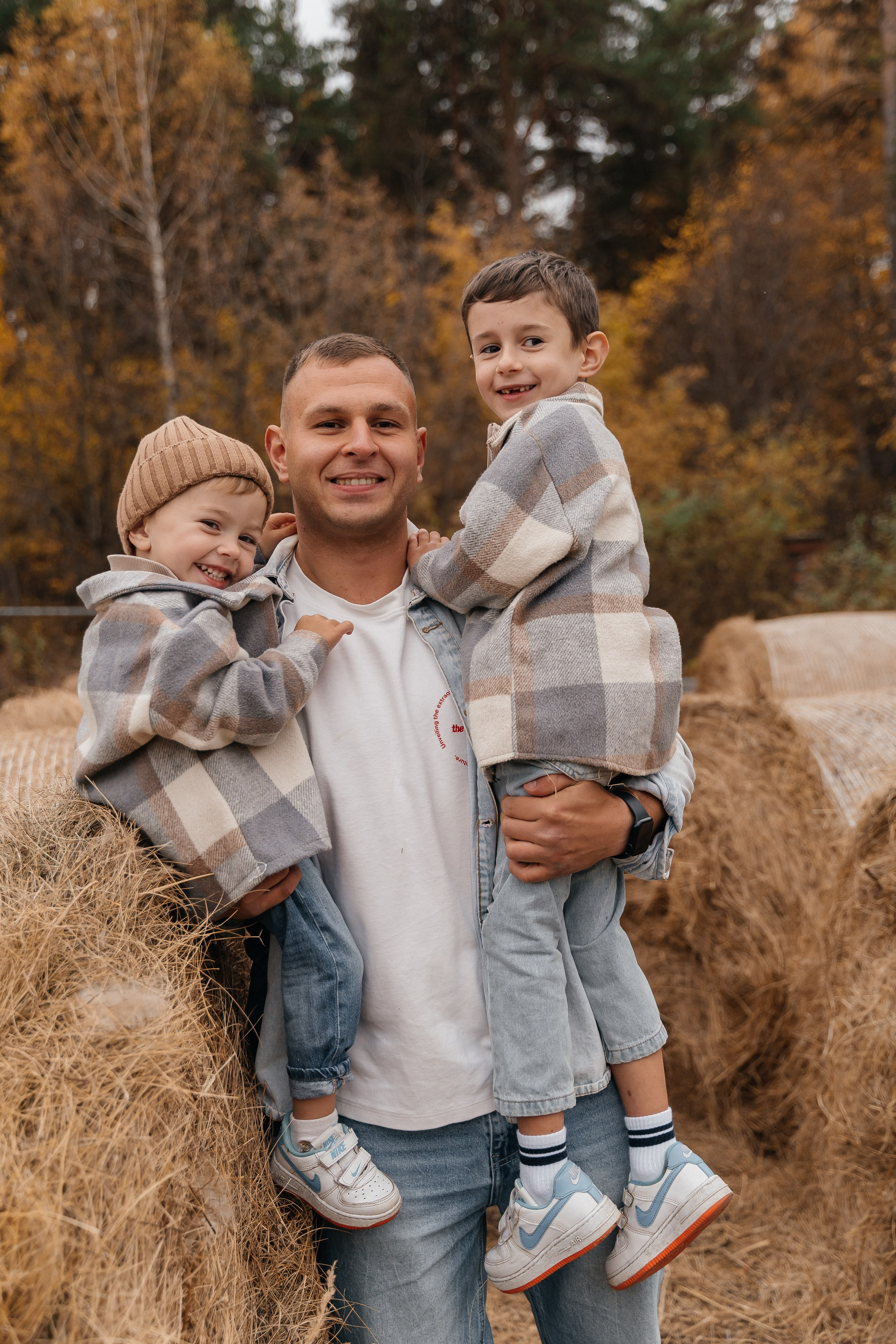 Никита, Аня, Лёва и Миша. Волик Мария