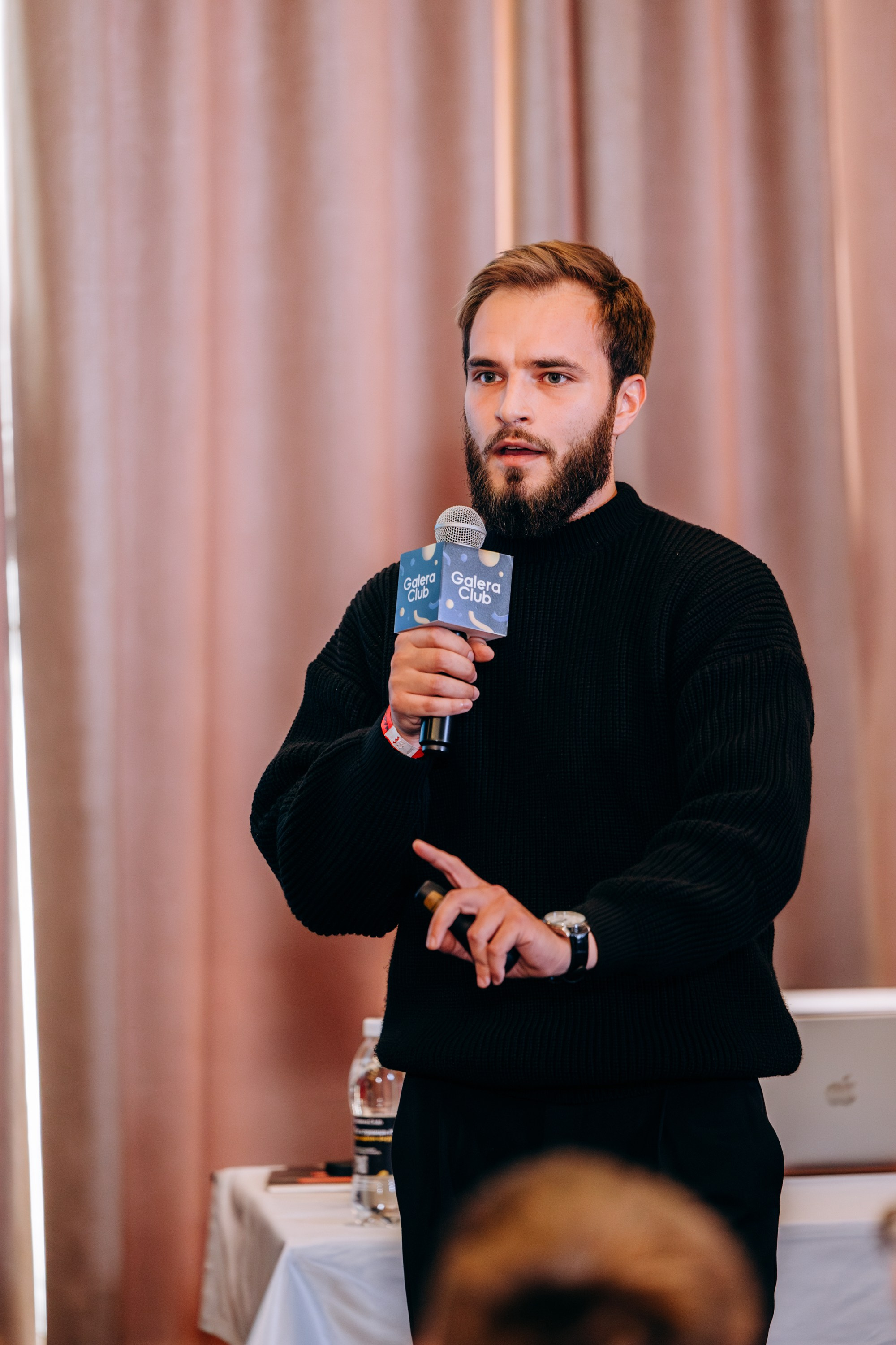 Суровый Питерский Форум. Эпизод Х. Репортажный фотограф в Санкт-Петербурге Александр Паклин