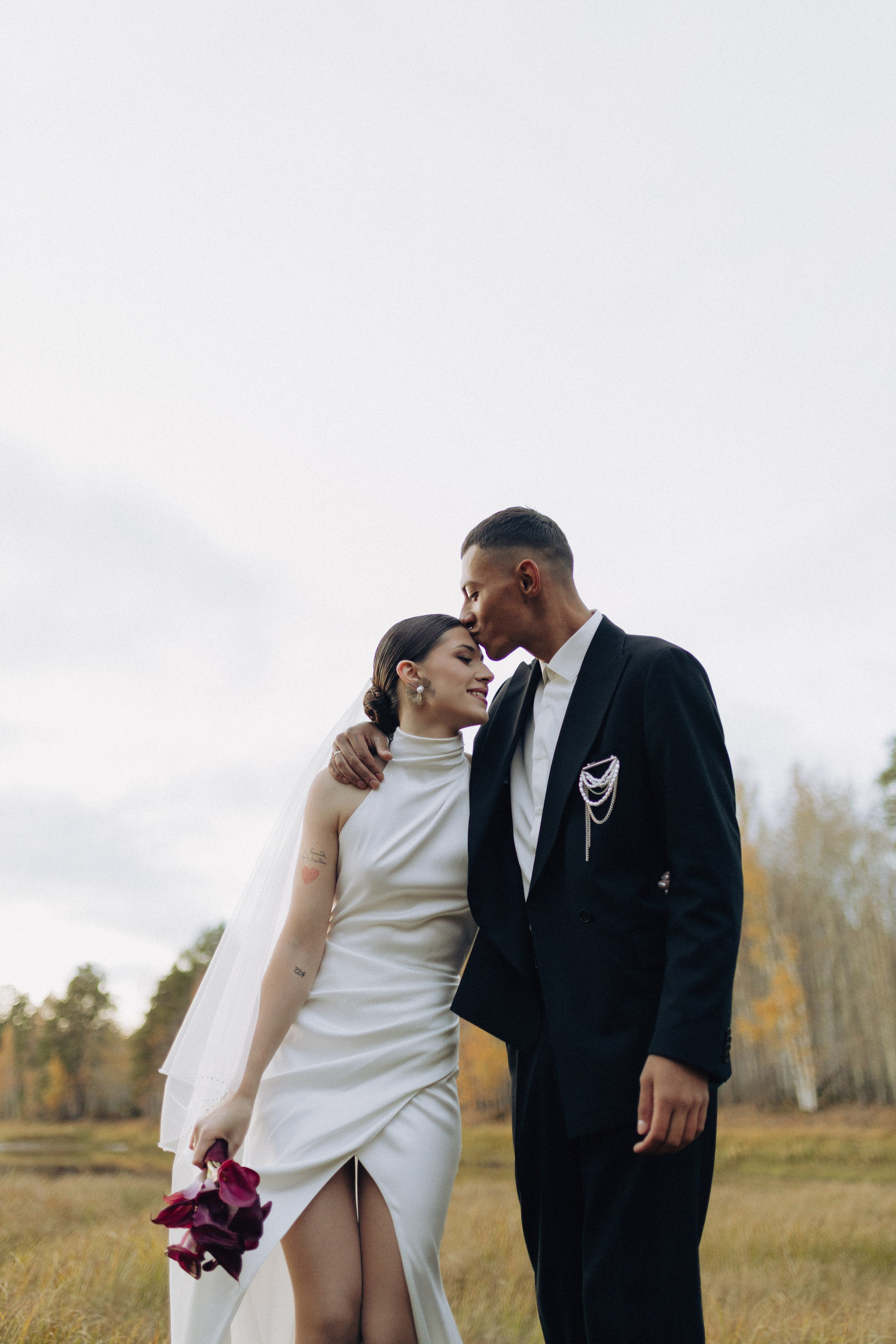 Ruslan & Alina. Photographer — Regina Sal’manova. Uray