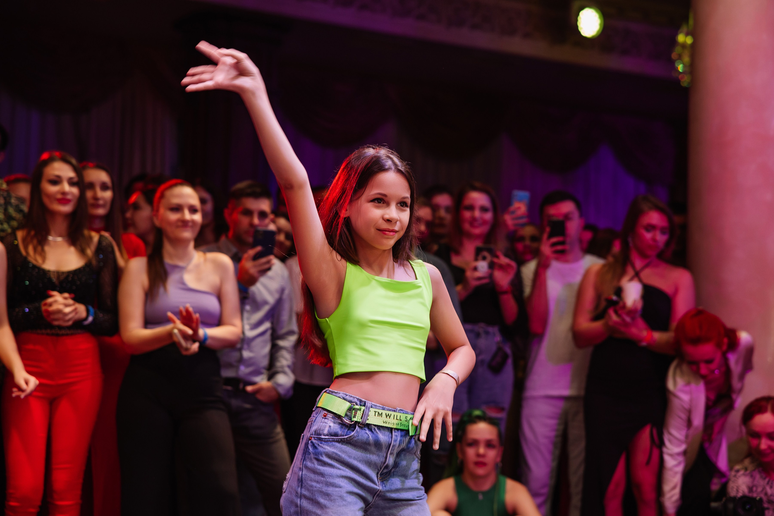 Фотография как дети танцуют бачату