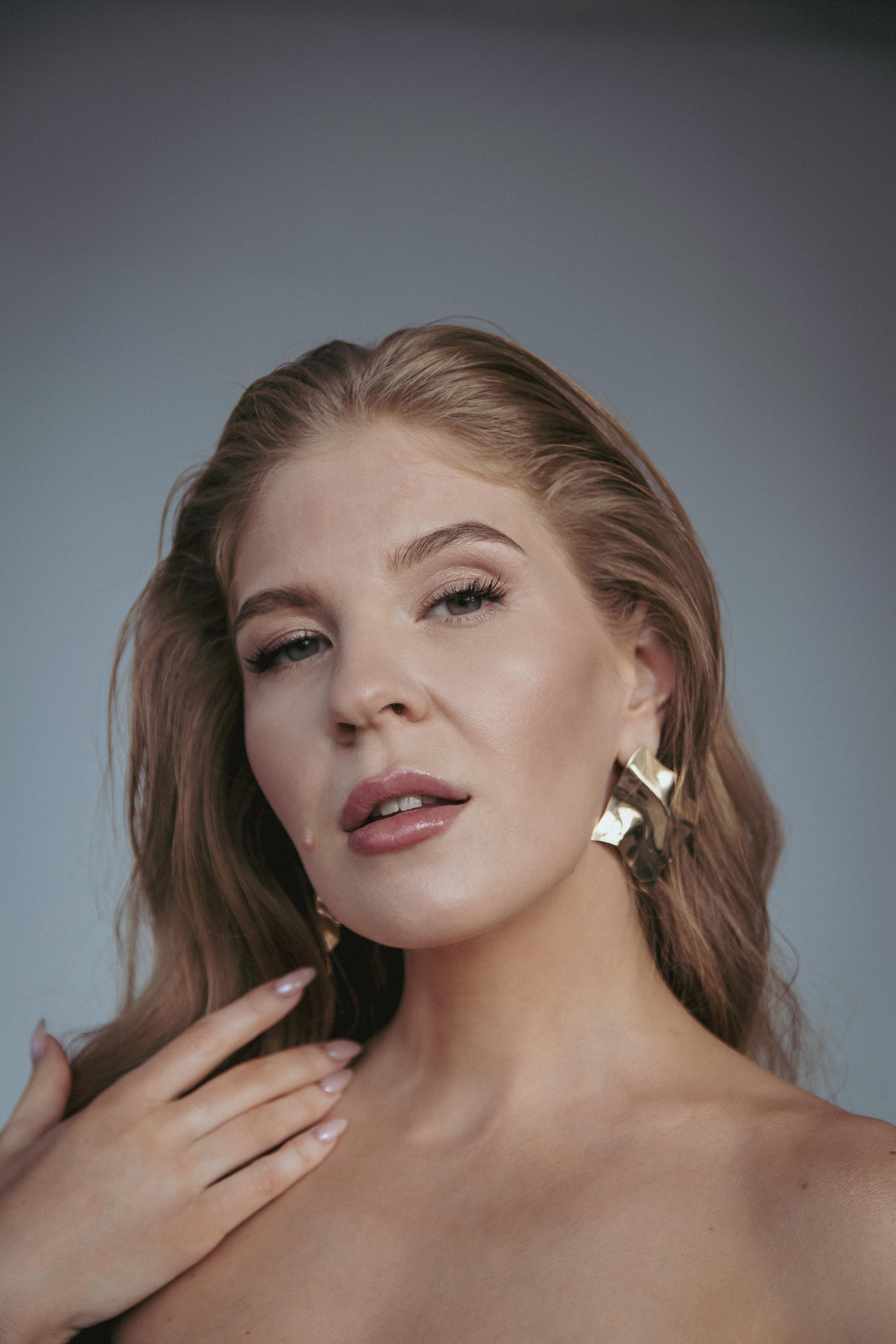 Лиза Сафо @liza_safo топ астролог. Фото-контент для брендов и экспертов