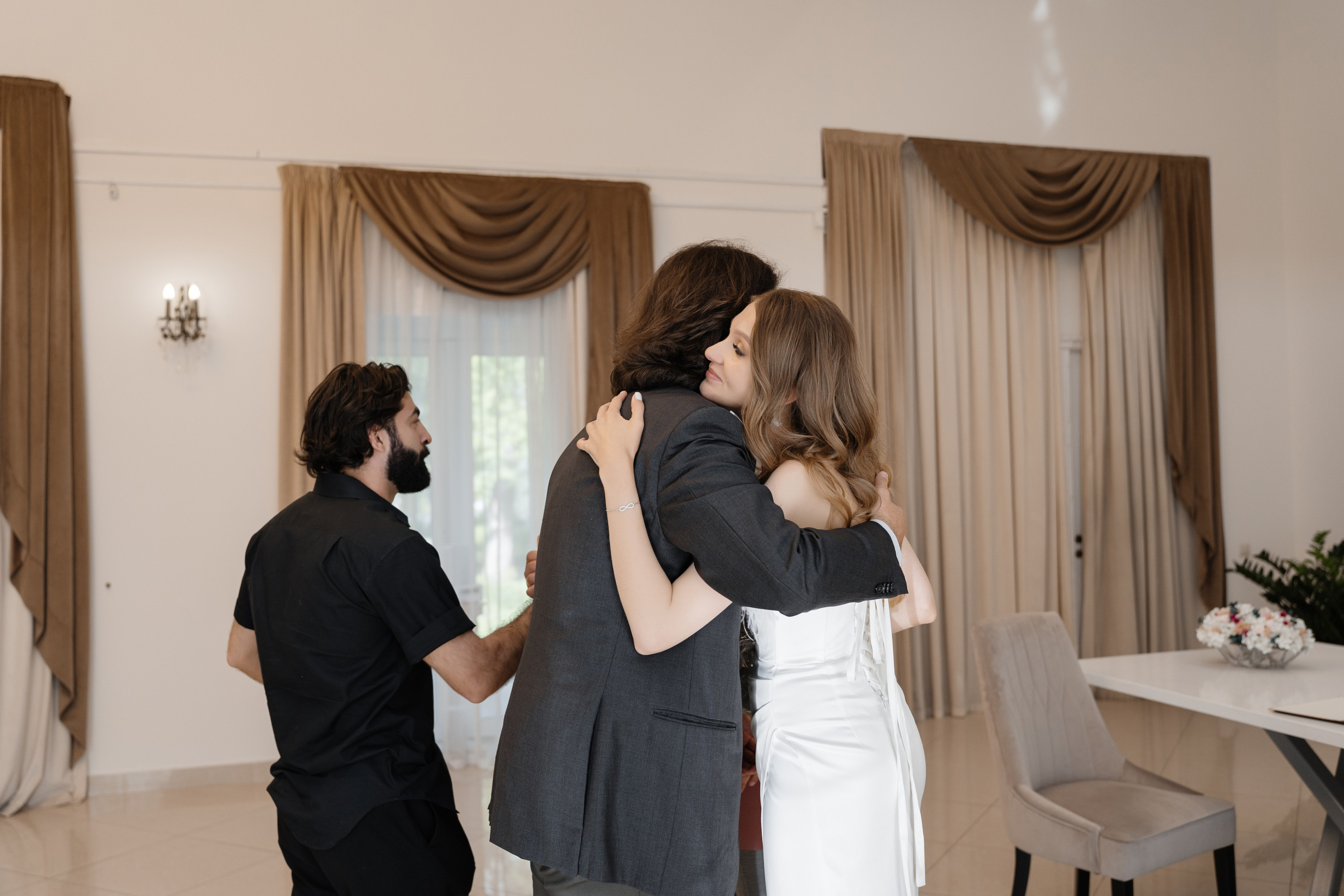 Свадебная фотосессия в отеле Soluxe. Свадебный и семейный фотограф в Москве Светлана Зоткина