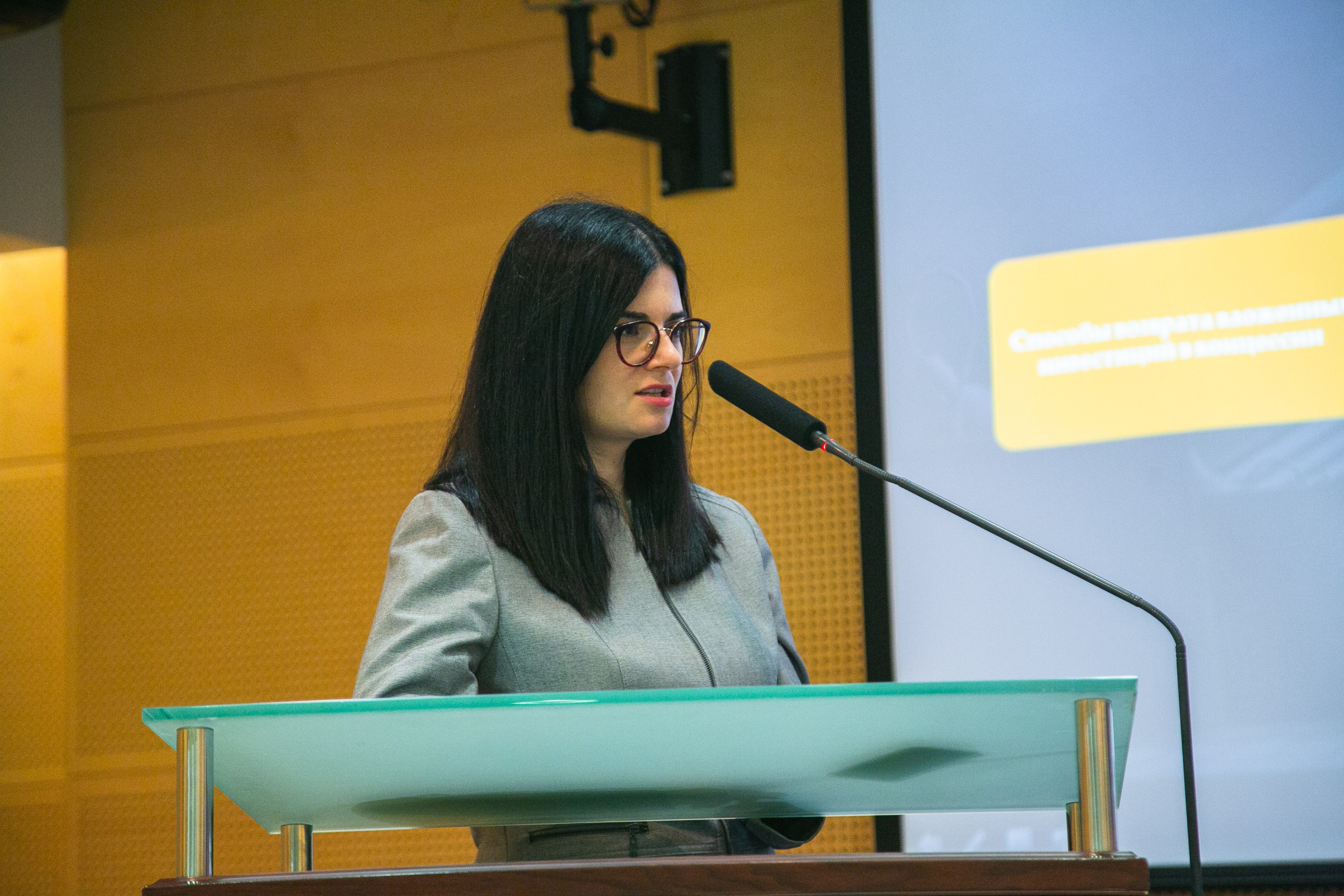 Деловые мероприятия. Профессиональный фотограф Евгений Земцов в Москве. Контент съемка, репортаж мероприятий, бизнес портреты