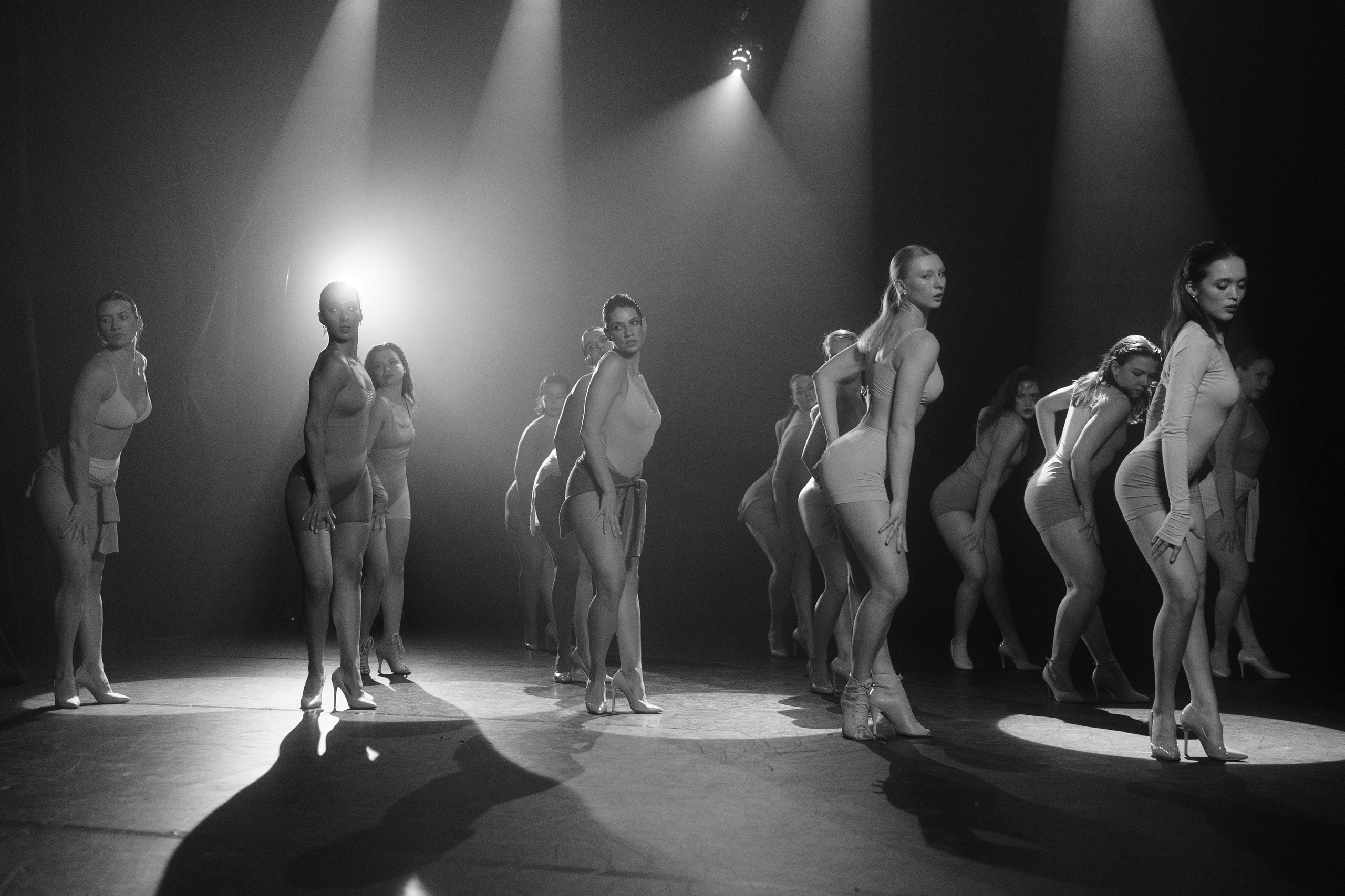 Reportage photography of dancers in the movie pavilion