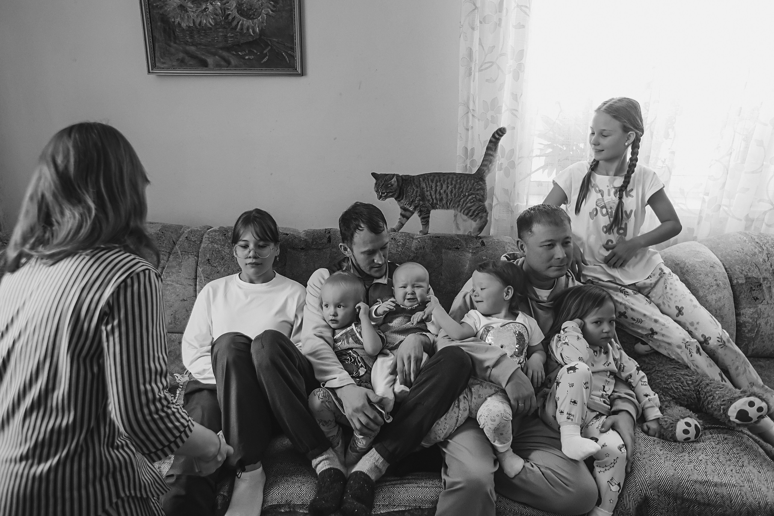 Большая семья репортаж. Семейный фотограф Тюмень, фотограф на роды Салмина Мария