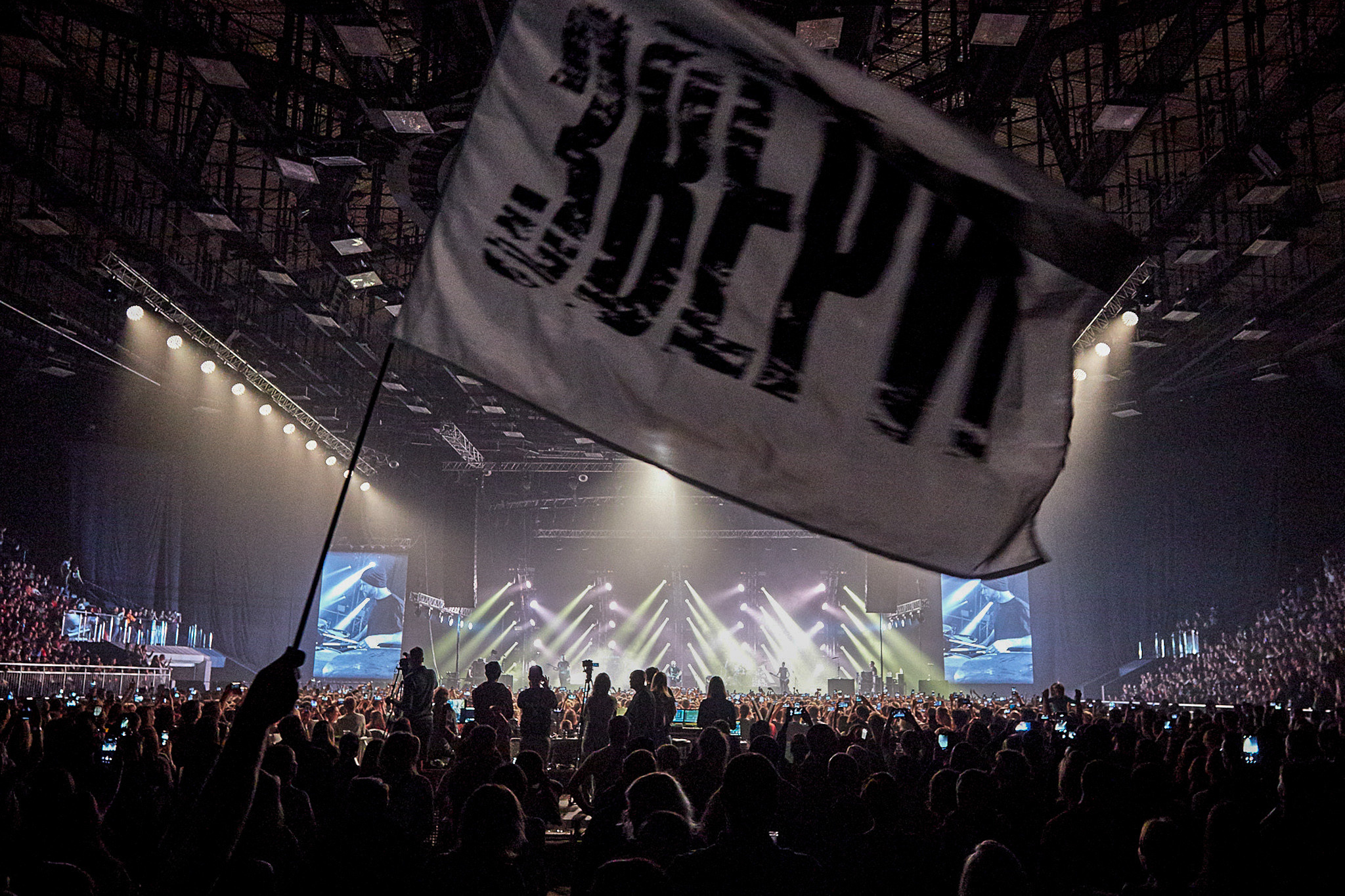 Концерт группы Звери. Фотограф Валерий Сабрам