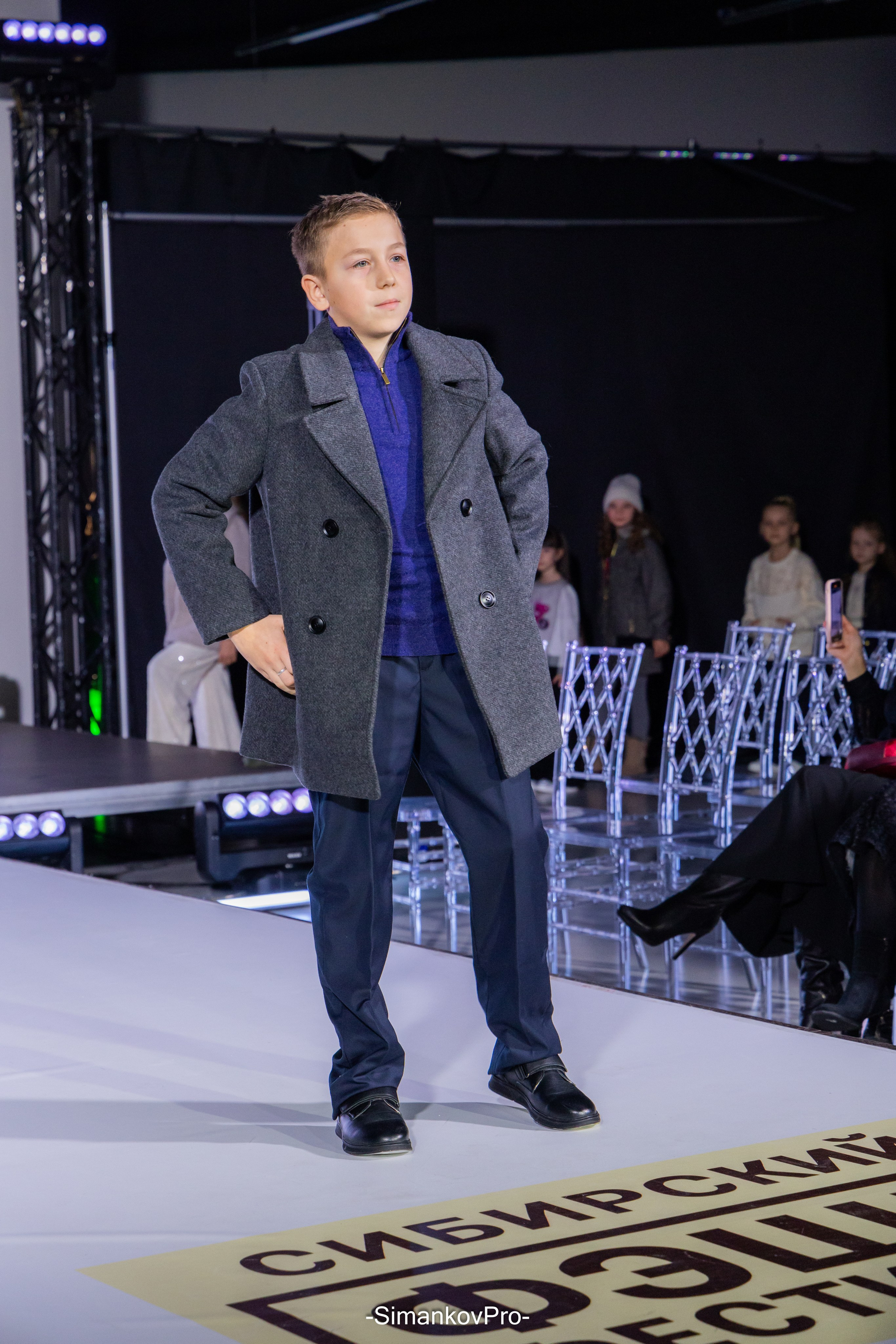 Фэшн-съёмка. Профессиональная коммерческая, промышленная и репортажная фотосъёмка для бизнеса