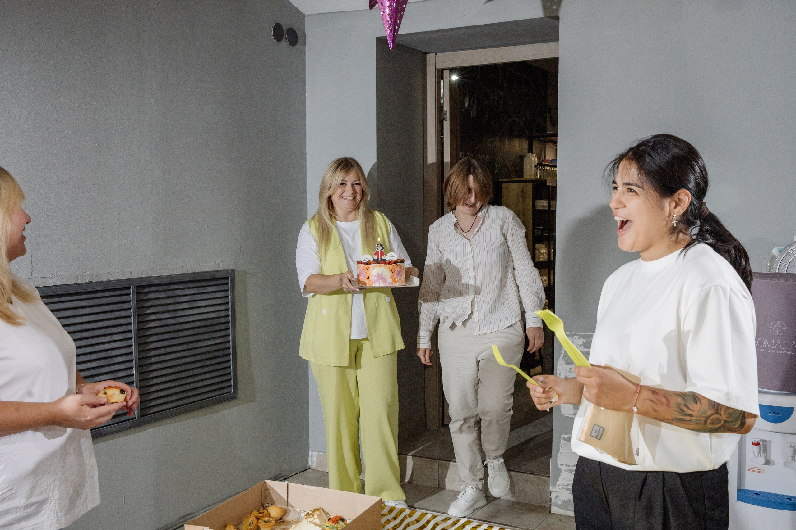 День рождения Марии в студии AROMALAGE — тёплый творческий праздник