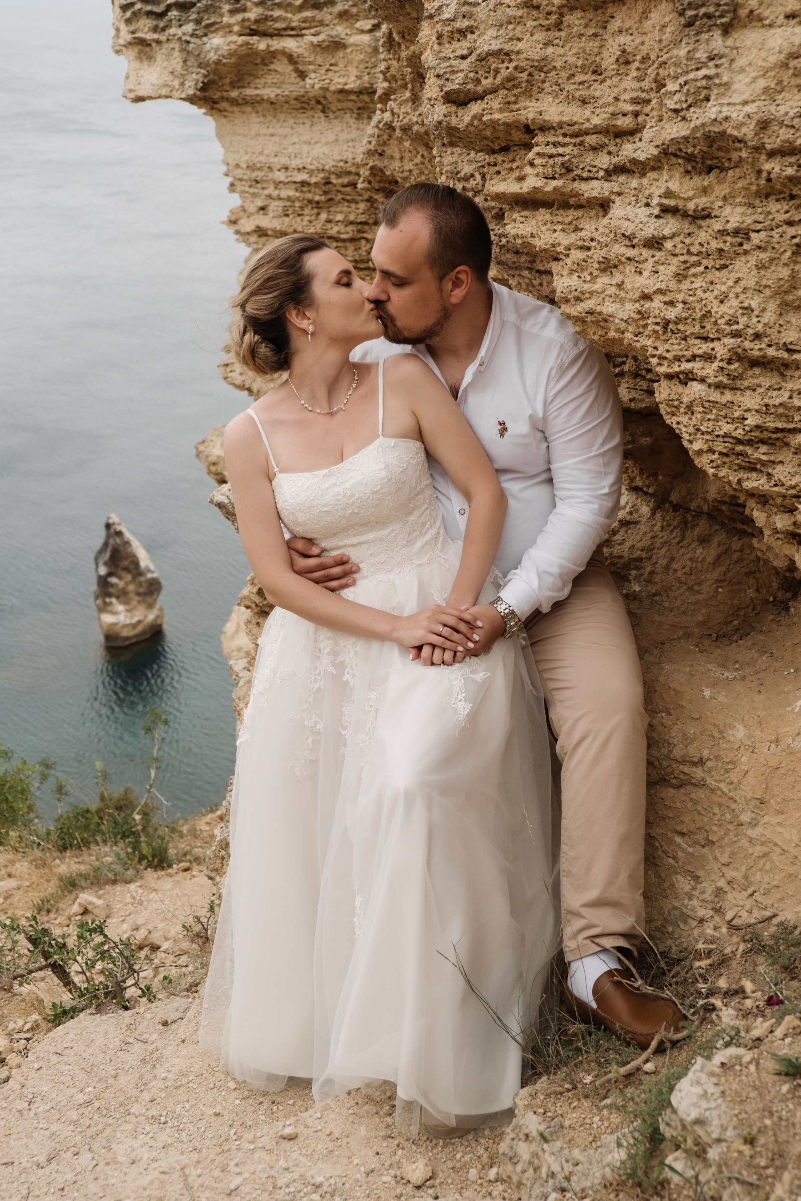 А+А (ЗАГС, Херсонес, Фиолент). Профессиональная фотосъемка в Крыму. Натуральные эмоции и живые кадры. Забронируйте дату прямо сейчас!