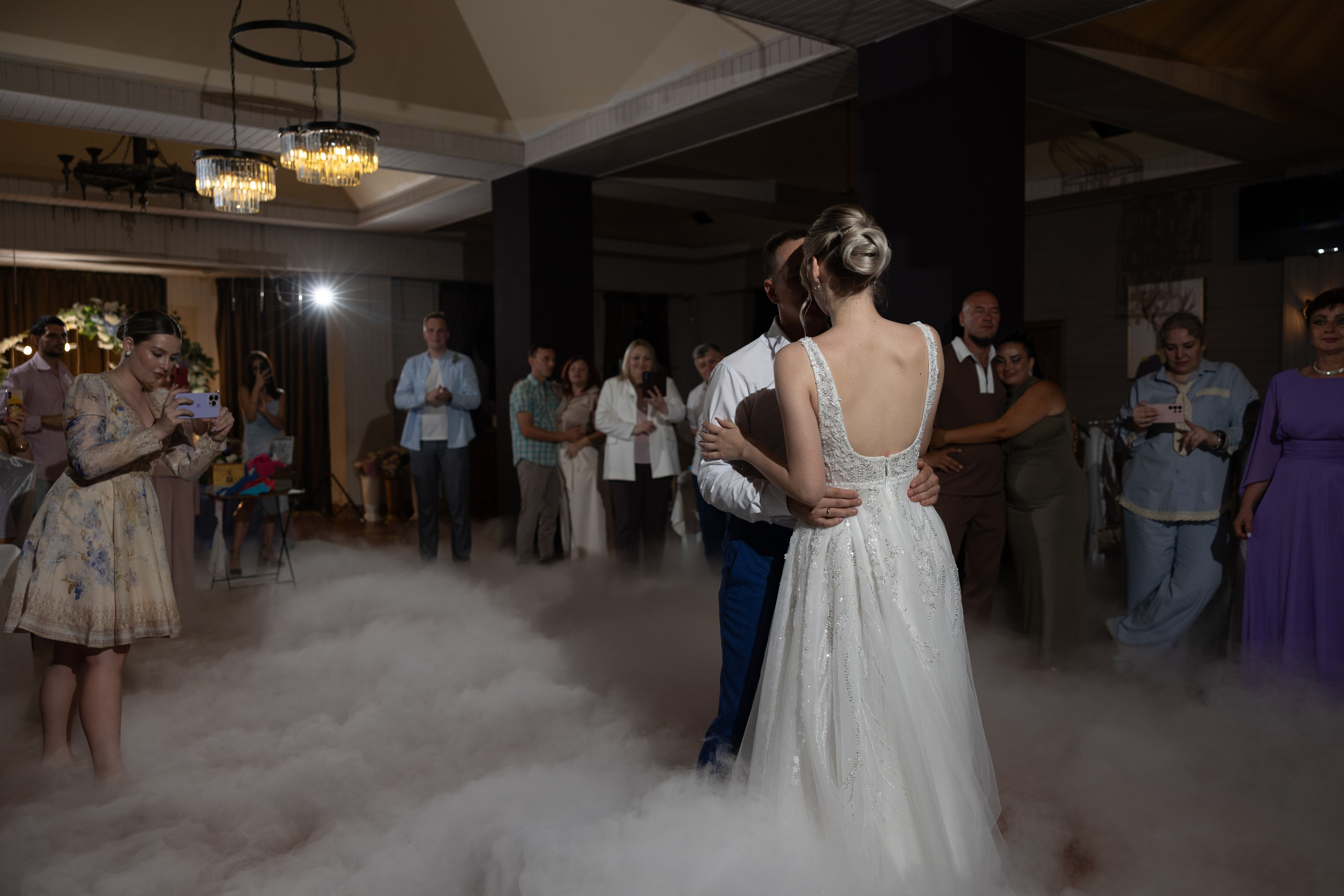 Е+В (Утро, ЗАГС, Luciano, Банкет). Профессиональная фотосъемка в Крыму. Натуральные эмоции и живые кадры. Забронируйте дату прямо сейчас!