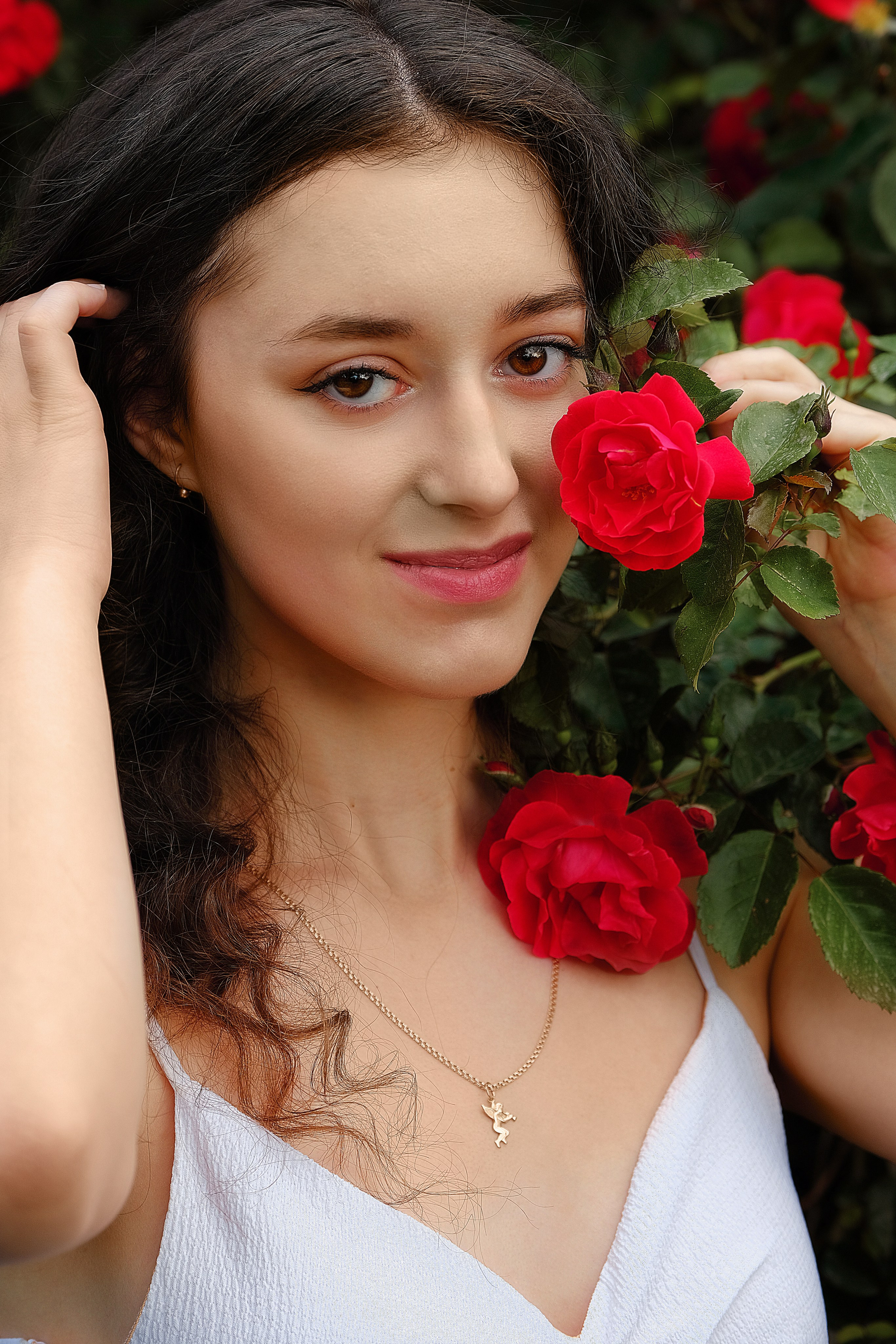 Фотосессия в садах: Персик, лаванда, мак, виноград, подсолнух, ромашка, сирень и др. Профессиональная фотосъемка в Крыму. Натуральные эмоции и живые кадры. Забронируйте дату прямо сейчас!