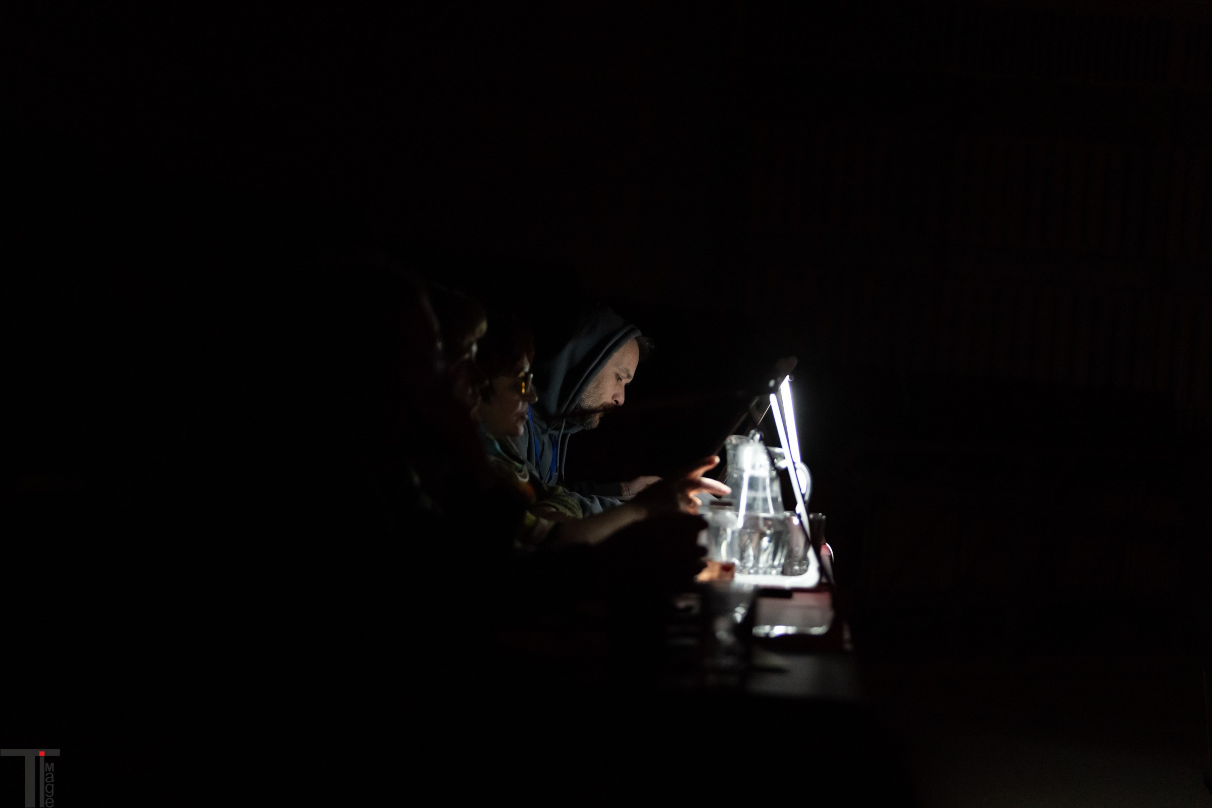 Театральная Вятка 2025. Имидж Технологии — репортажная фотография в Кирове Кировской области. Производство сувенирных магнитов, заливных этикеток и значков