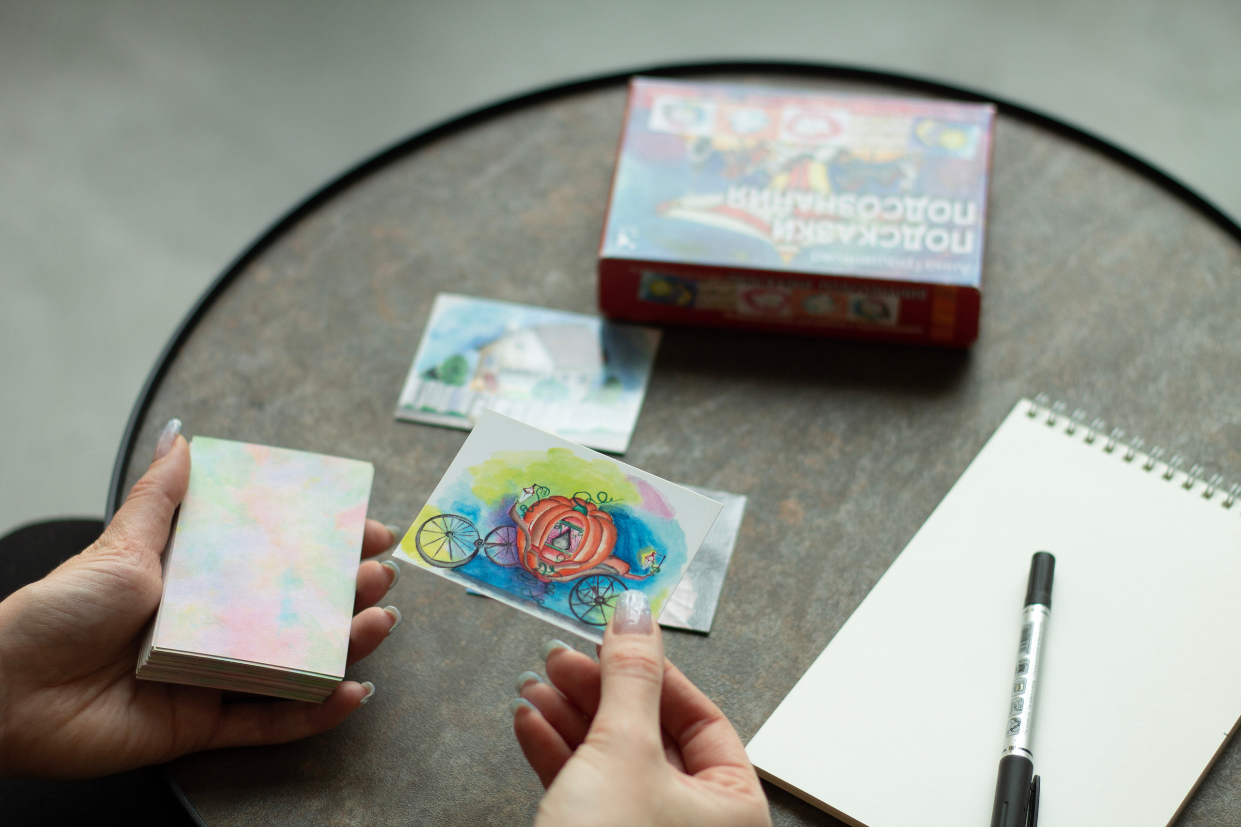 выбор метафорической карты из колоды нейрографика