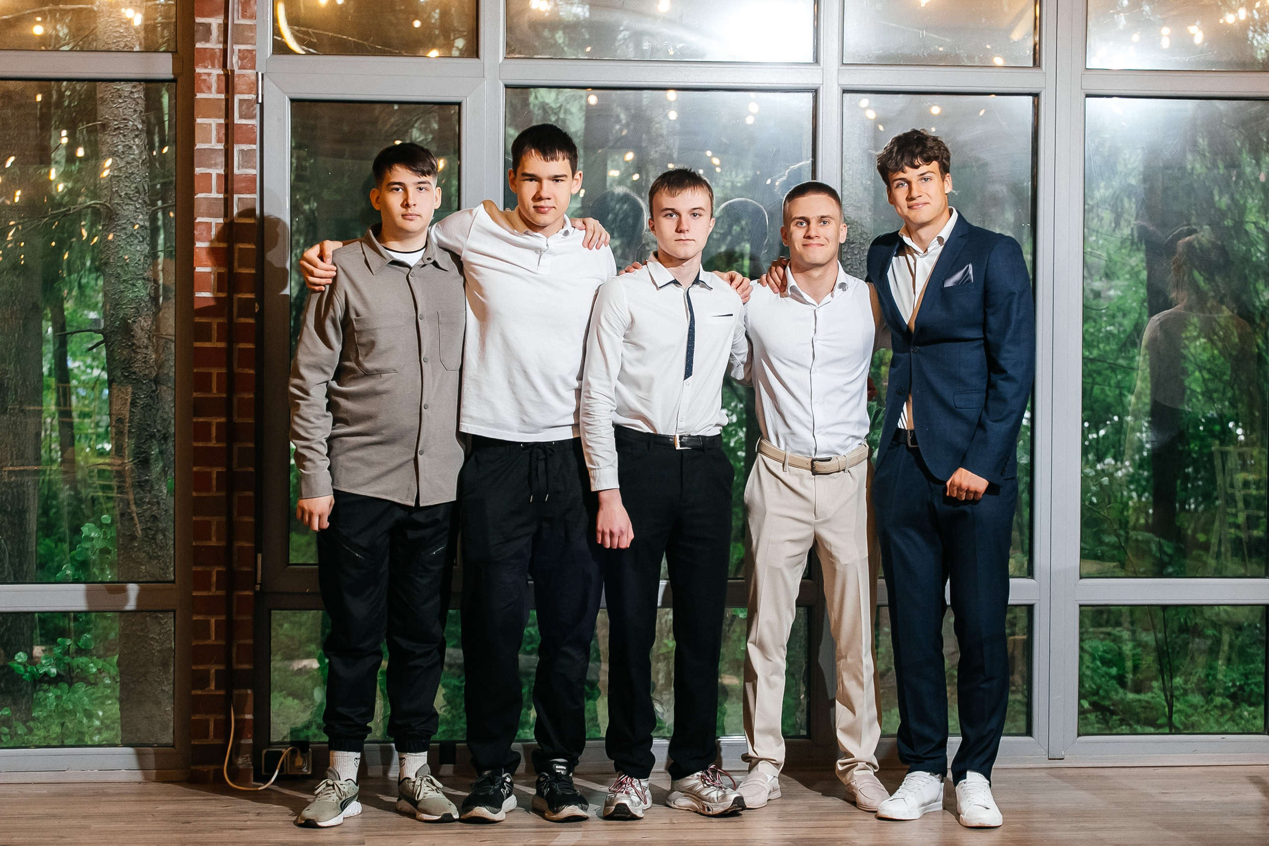 Выпускной 9 класс. Фотограф в Санкт-Петербурге Виктория Безверхая