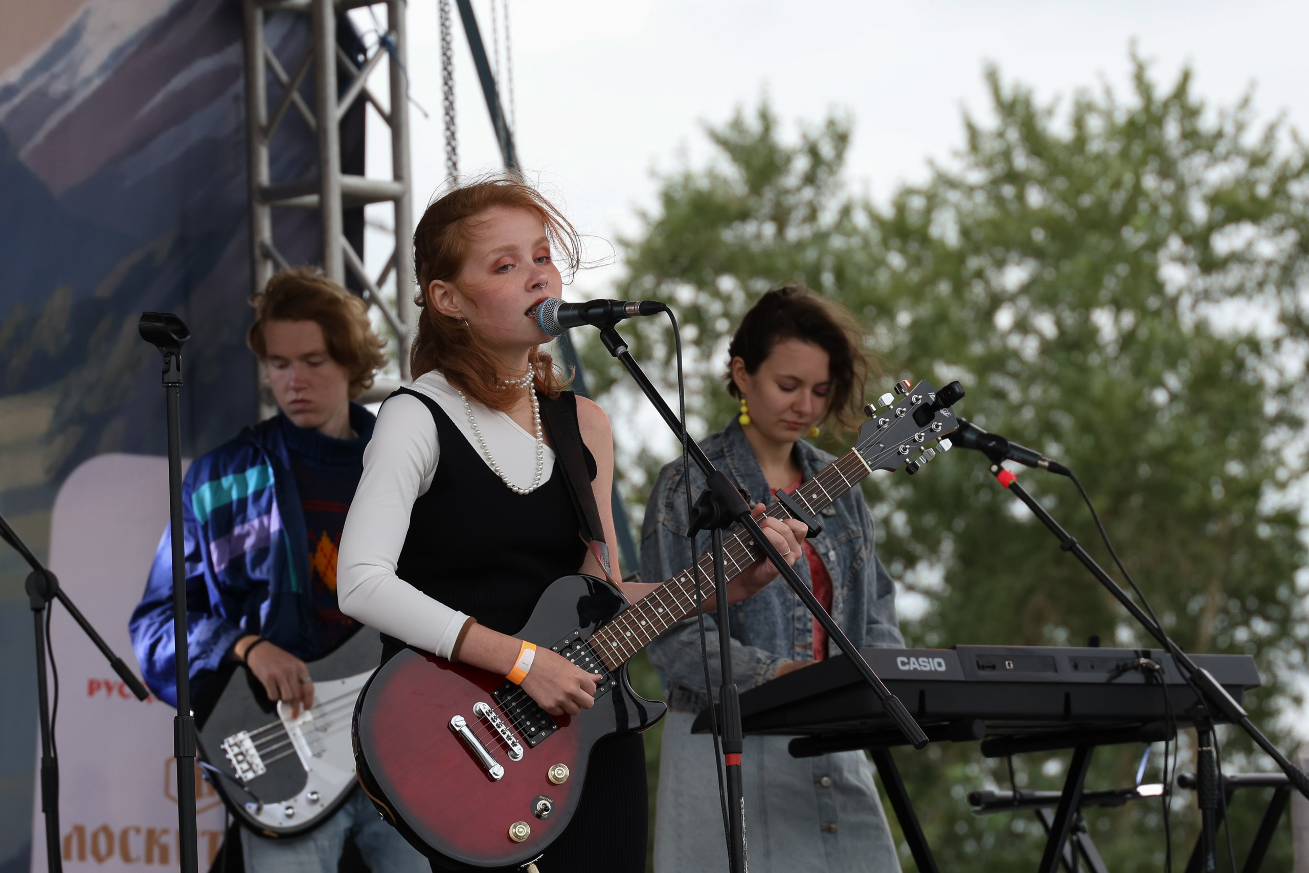 Музыканты на сцене