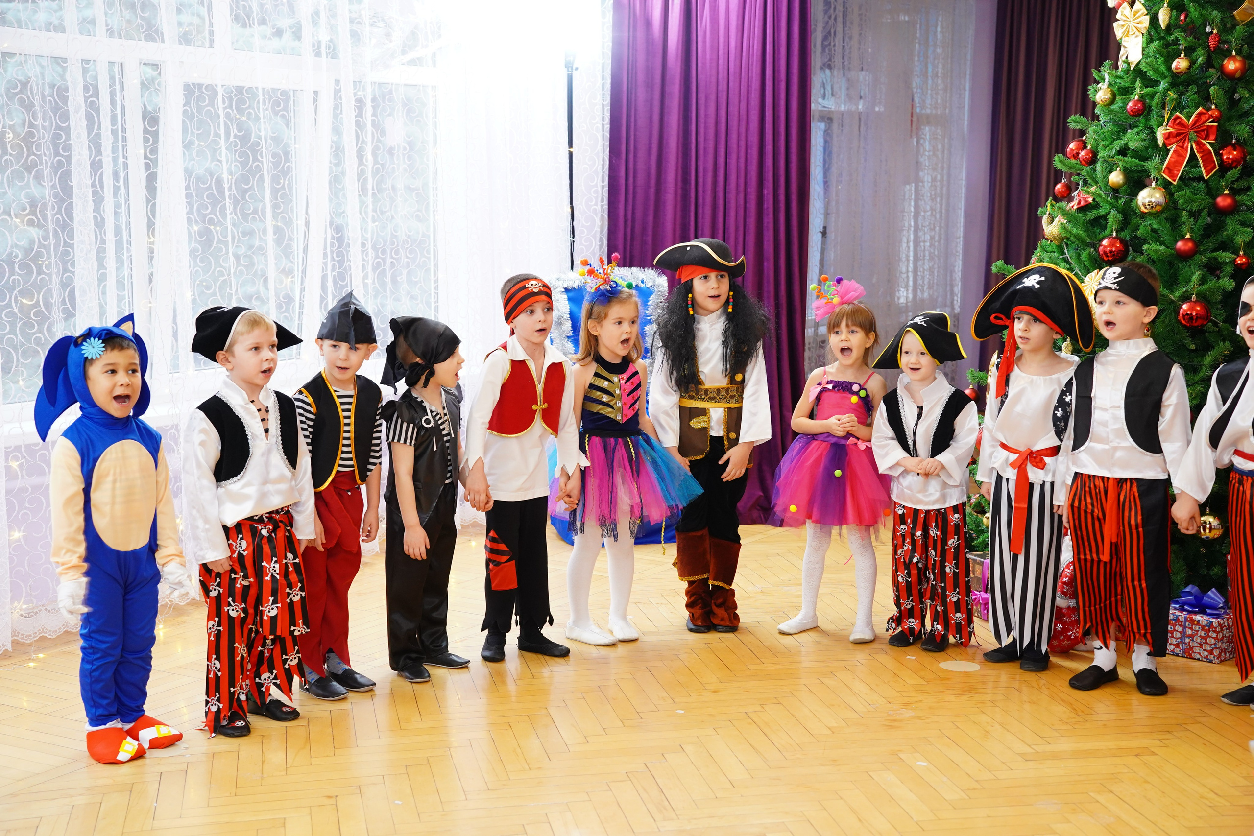 Репортажная съемка /Выпускной//. MEMENTO.Выпускные альбомы, школьные, юбилейные и другие книги. Ростов-на-Дону