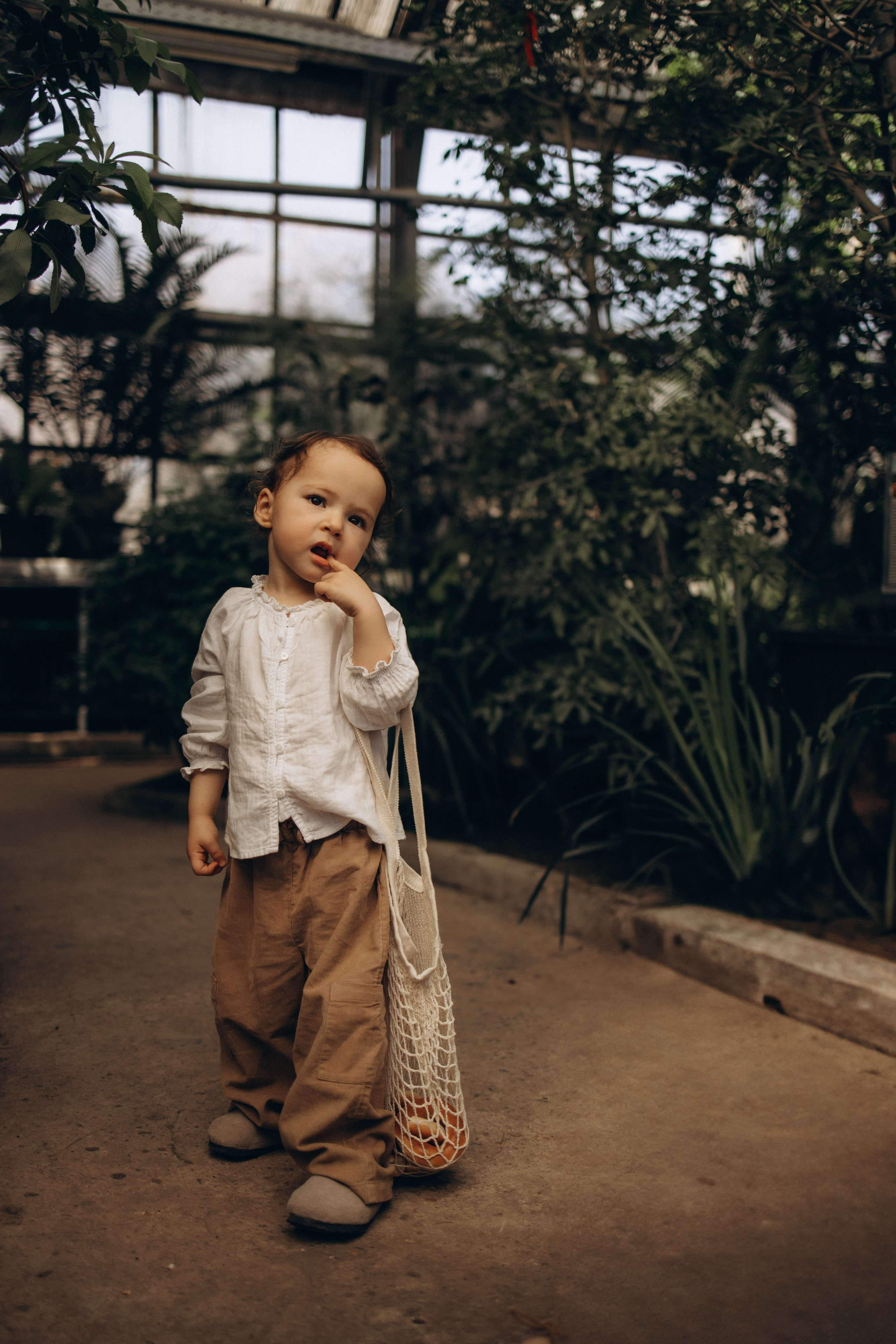 Прогулка по оранжерее. Семейный фотограф в Москве Ксения Аганина