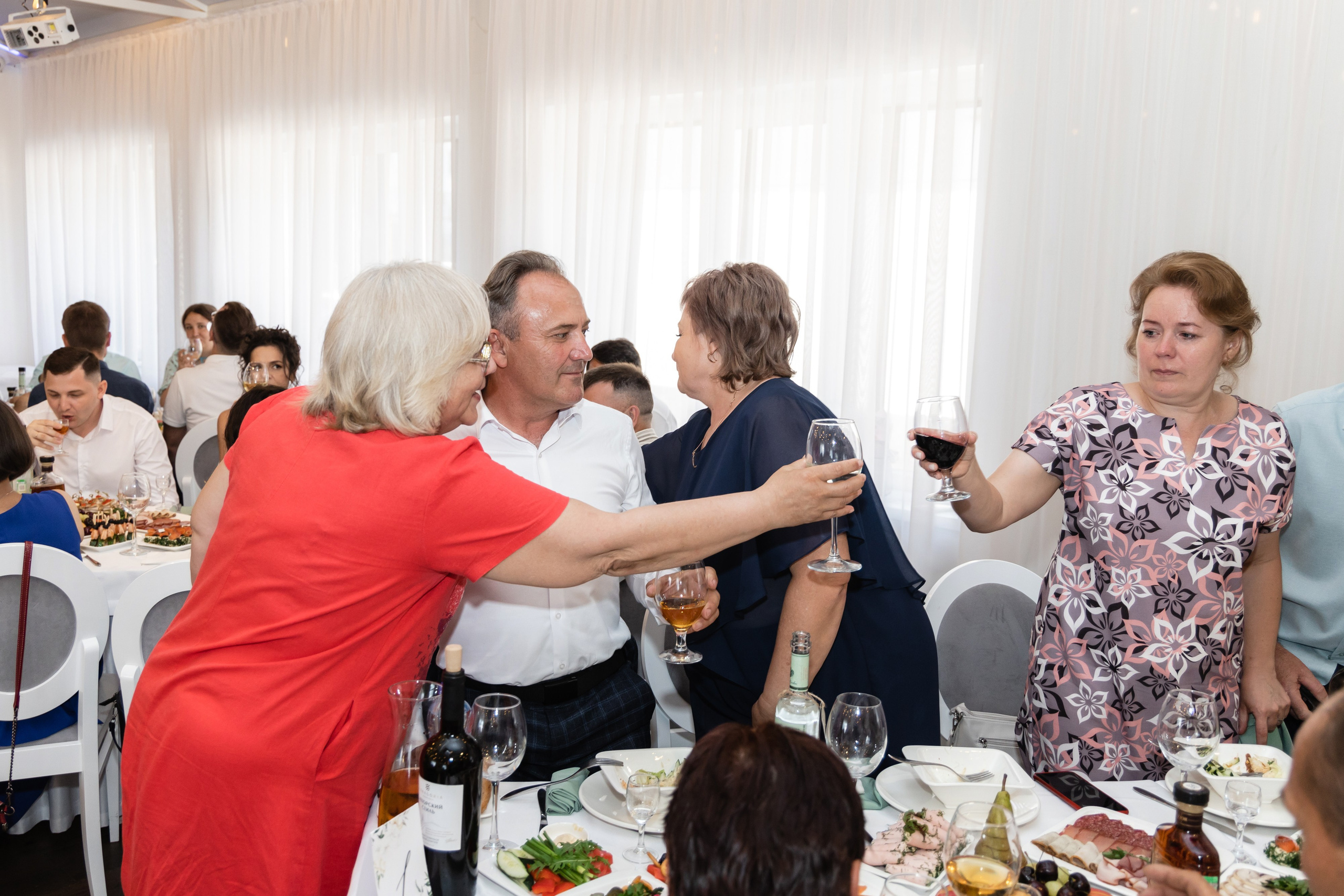 Алёна и Денис (полный день). Фотограф в Барнауле Юлия Садвокасова