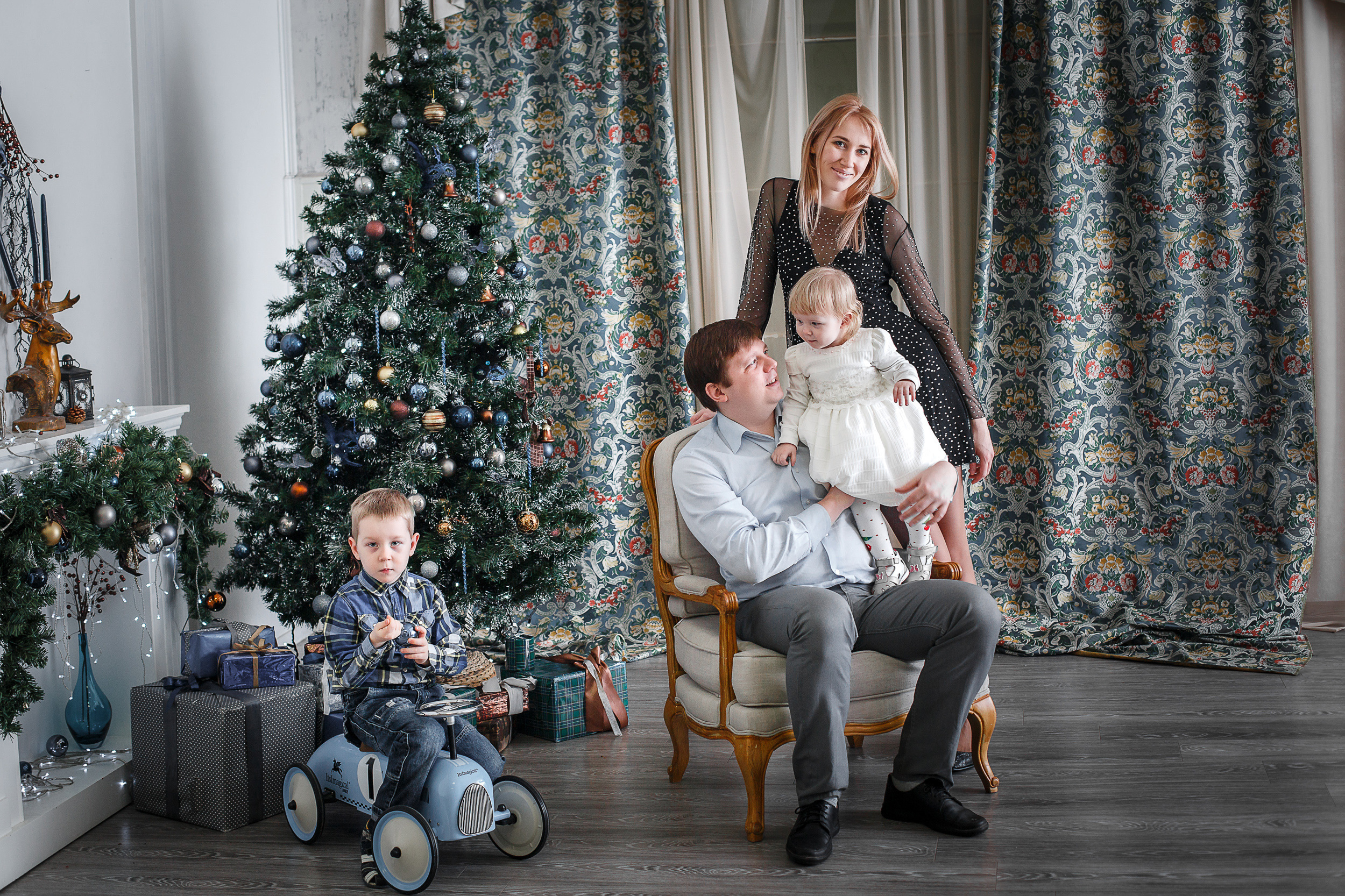 Семейная фотосессия в Ивантеевке зал Монреаль