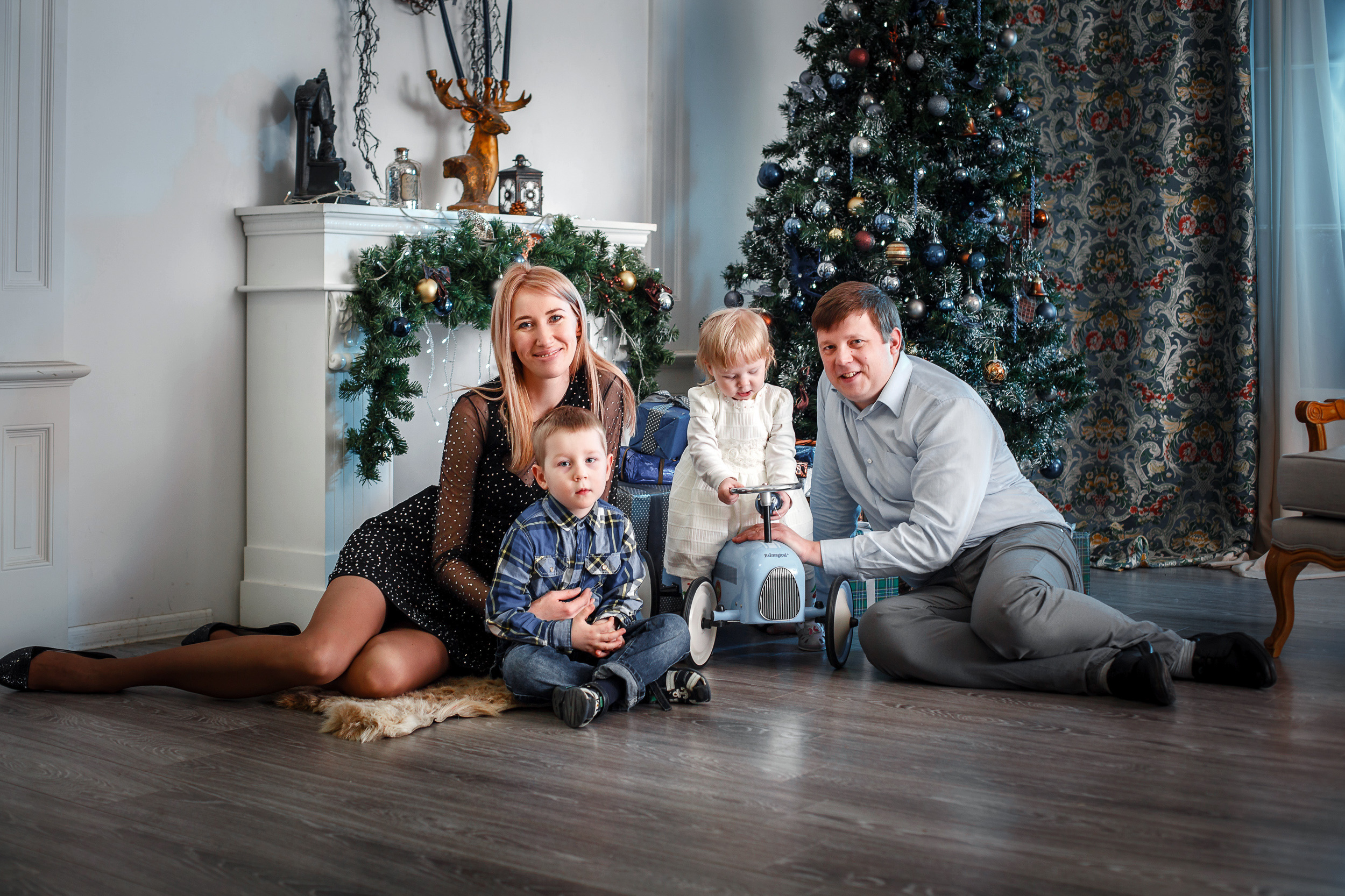 Семейная фотосессия в Ивантеевке зал Монреаль