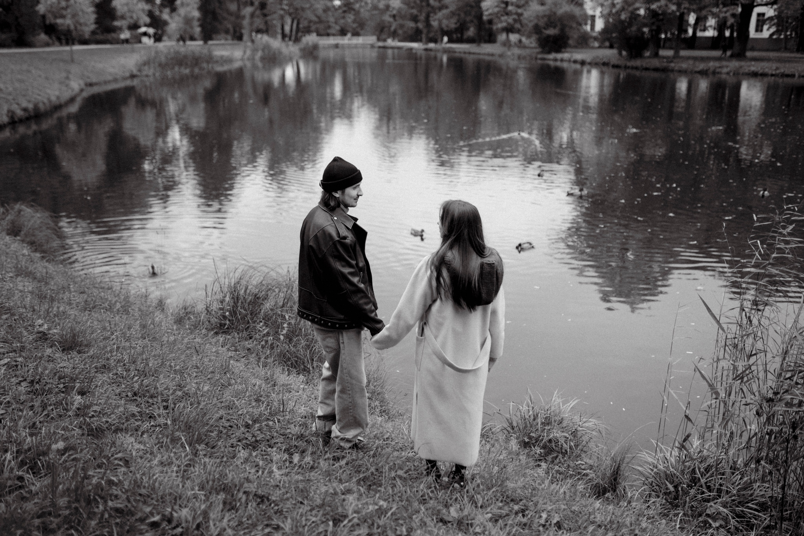 Julia + Vitaly. Polina Sobol — family & documentary photographer in Bern. Outdoor & urban photo sessions for families, kids and couples