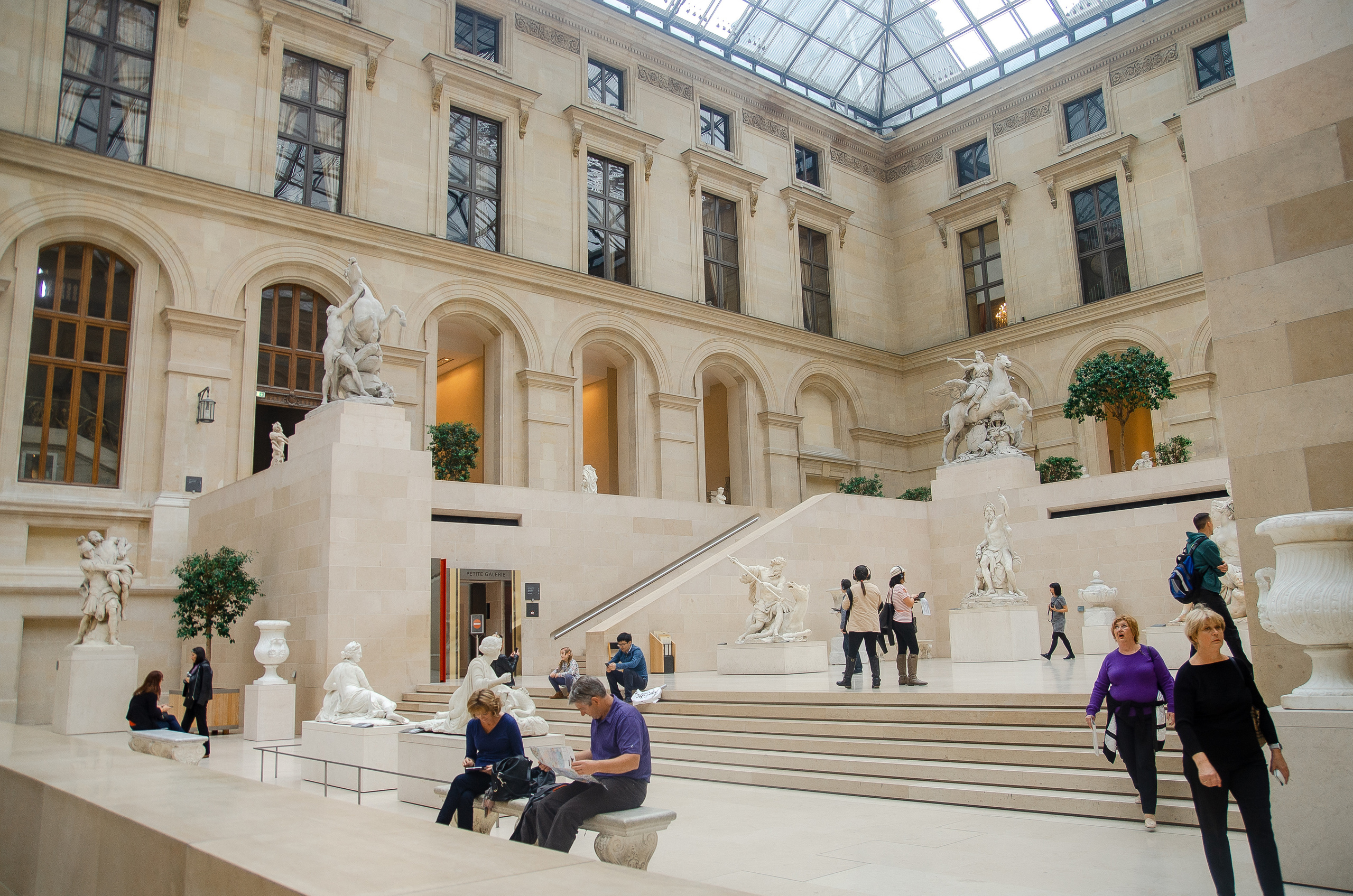 Париж (октябрь 2017). Фотограф Таинства Крещения в Саратове Ильченко Артем