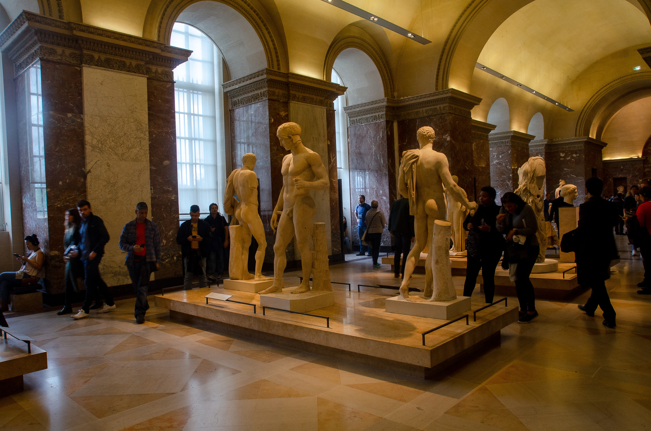 Париж (октябрь 2017). Фотограф Таинства Крещения в Саратове Ильченко Артем