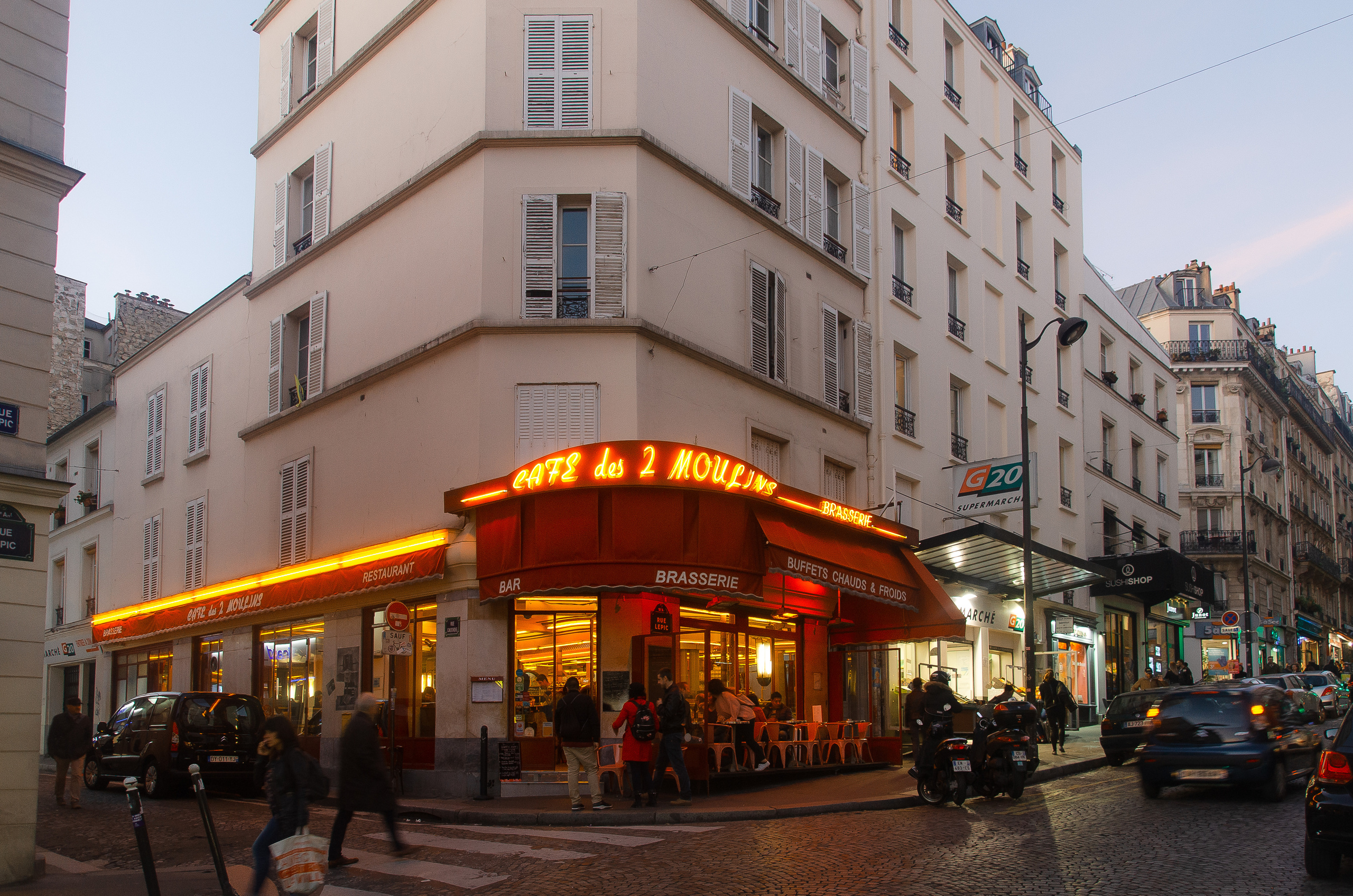 Париж (октябрь 2017). Фотограф Таинства Крещения в Саратове Ильченко Артем