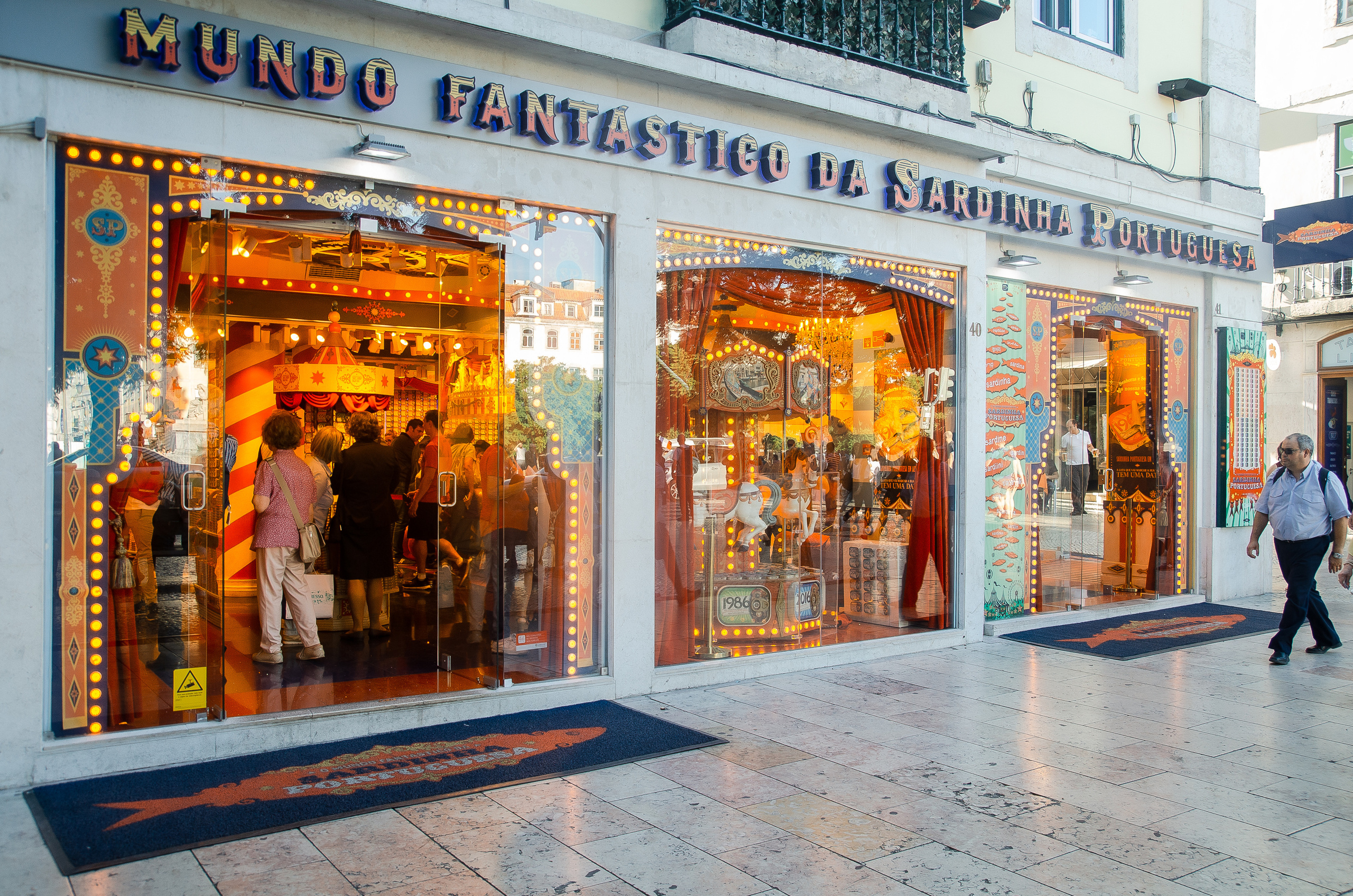 Лиссабон (октябрь 2017). Фотограф Таинства Крещения в Саратове Ильченко Артем