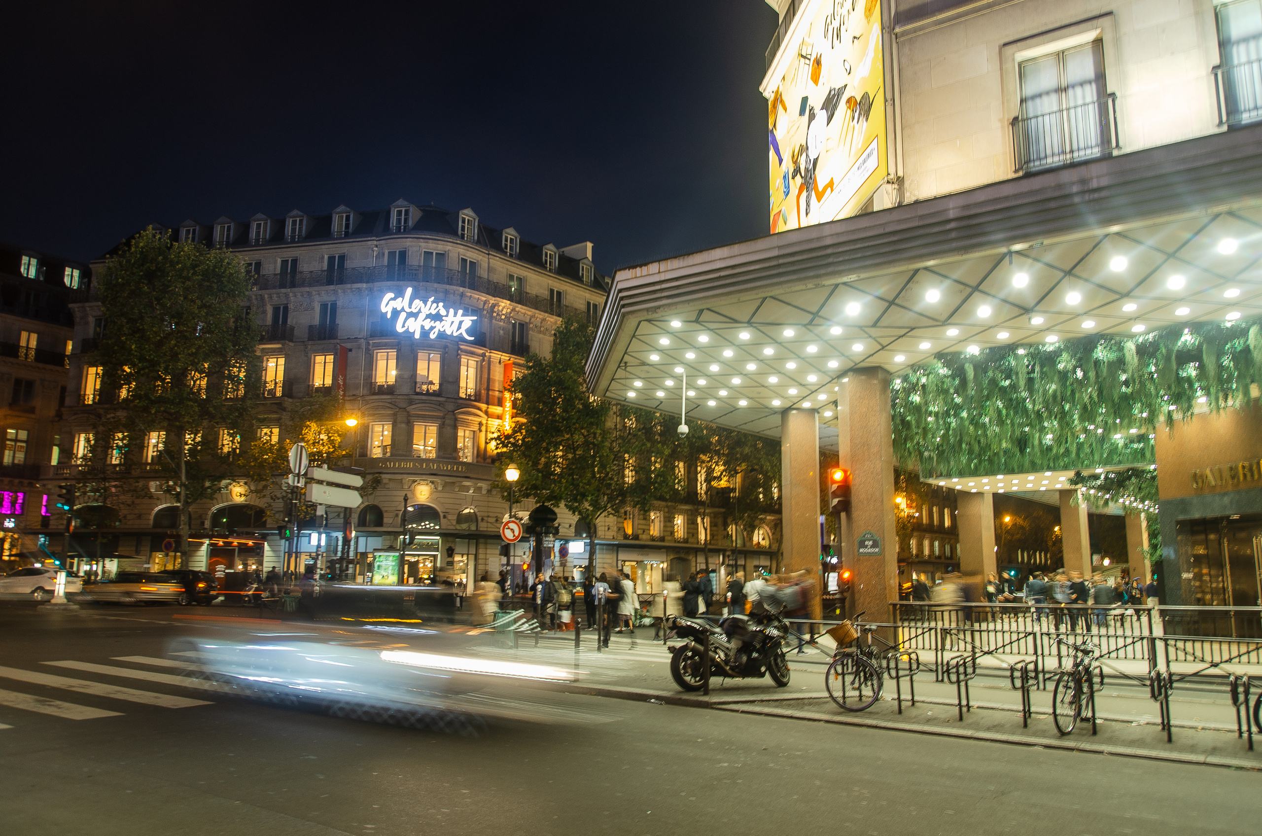 Париж (октябрь 2017). Фотограф Таинства Крещения в Саратове Ильченко Артем