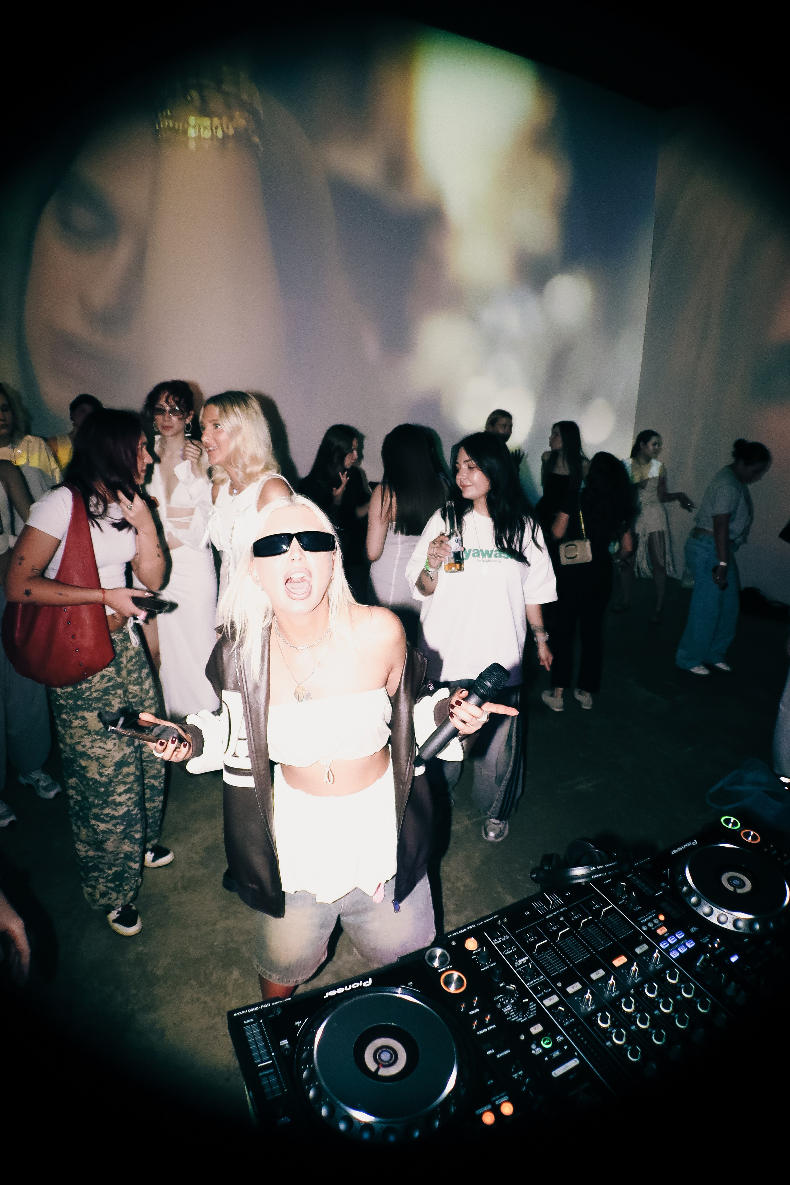 Bieberchella ph by @rusagee / at Внутри. TENZO | Креативный продюсер / Арт-директор
