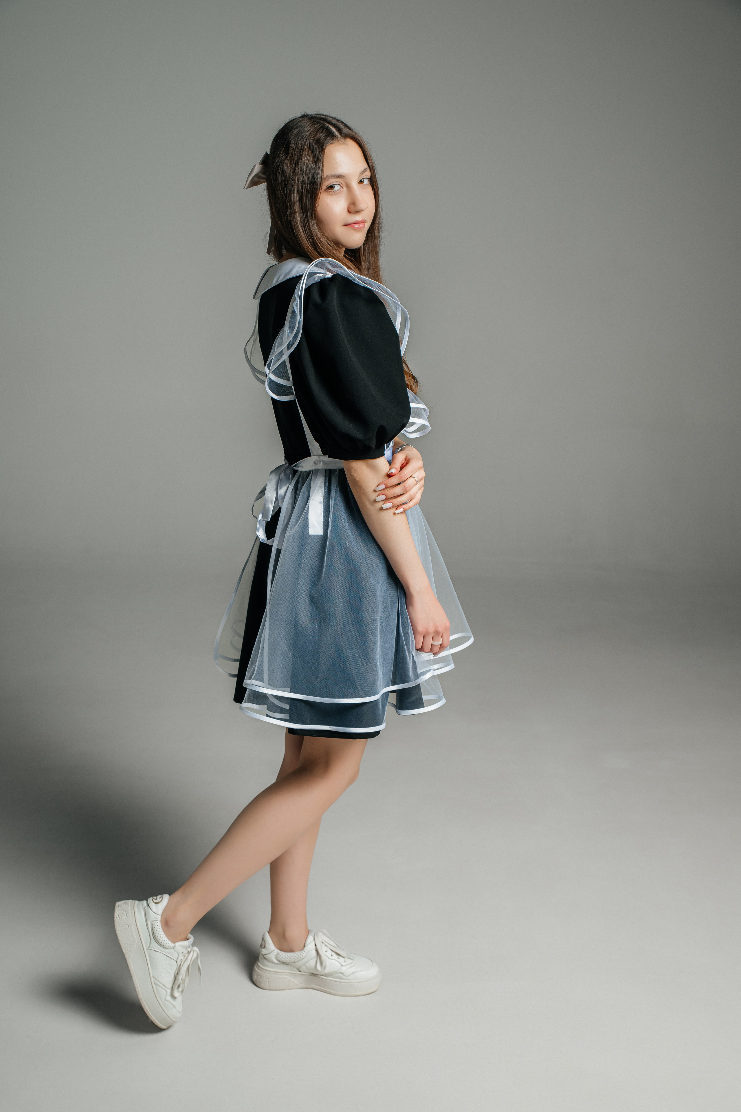 Школа № 16 — Владивосток 2025. Фотограф Ярмишко Дарья. Выпускные фотокниги