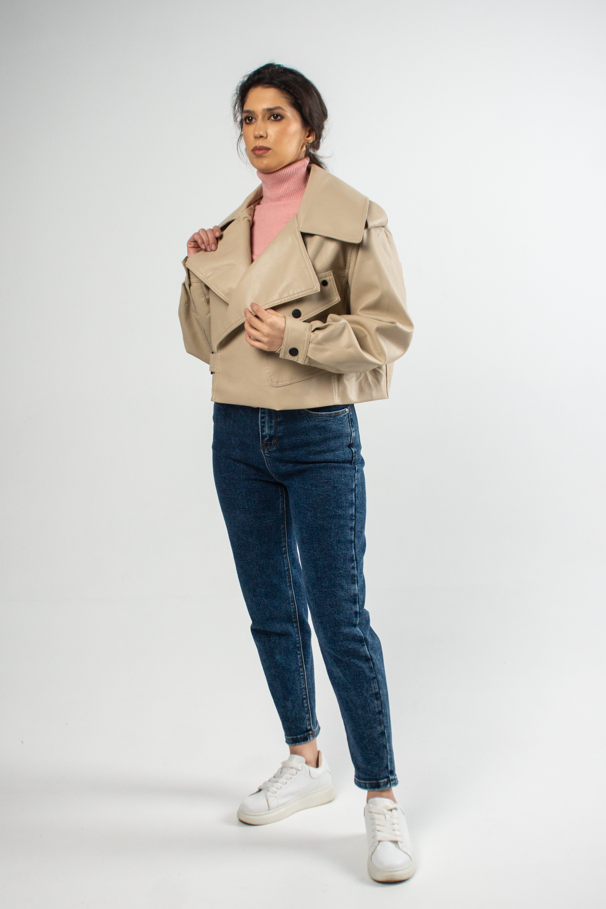 Студия (съемка для маркетплейса). Разноплановый фотограф в Москве