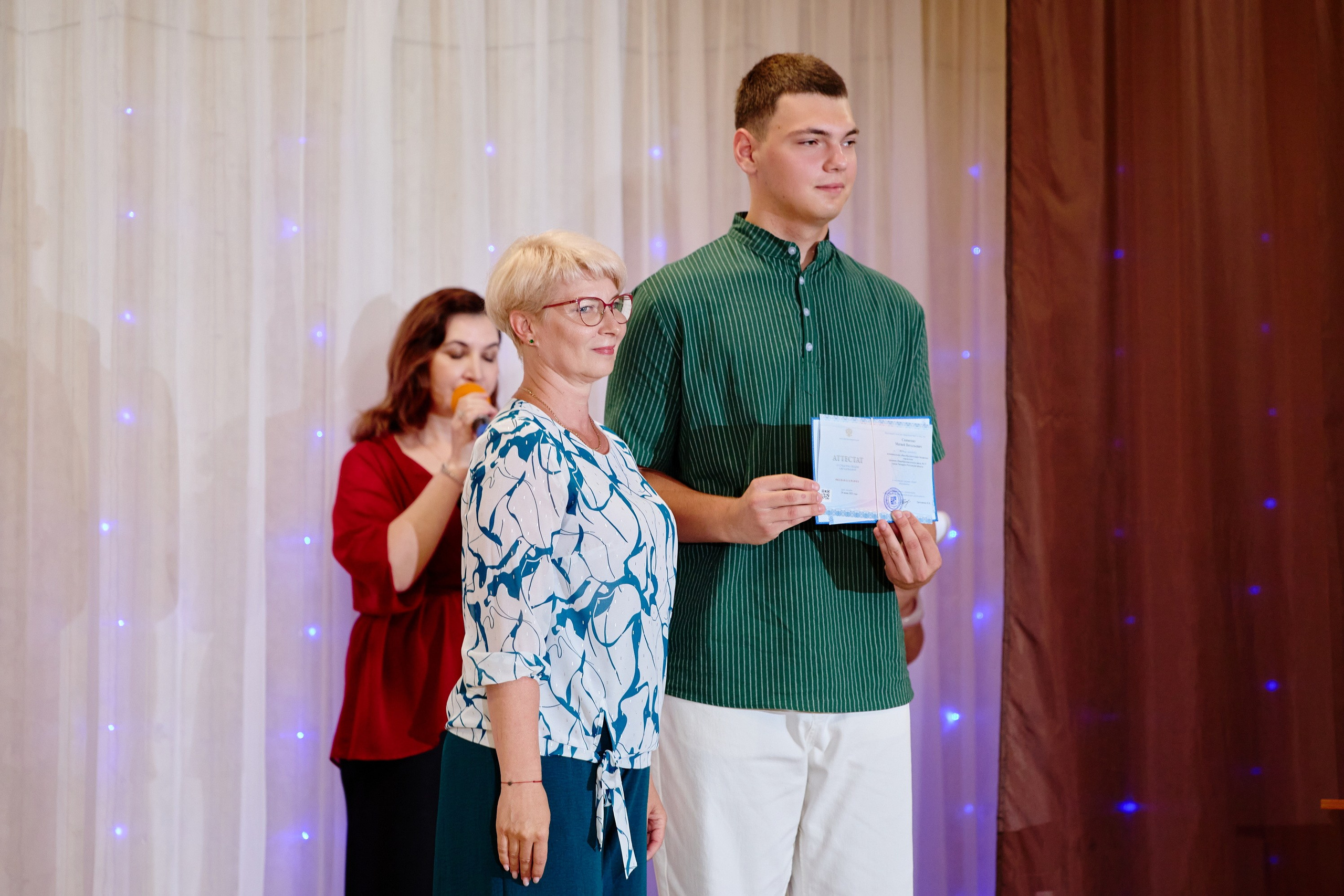 Выпускной 35 Сош. Фотограф Выпускные альбомы Таганрог Сергей Коробченко