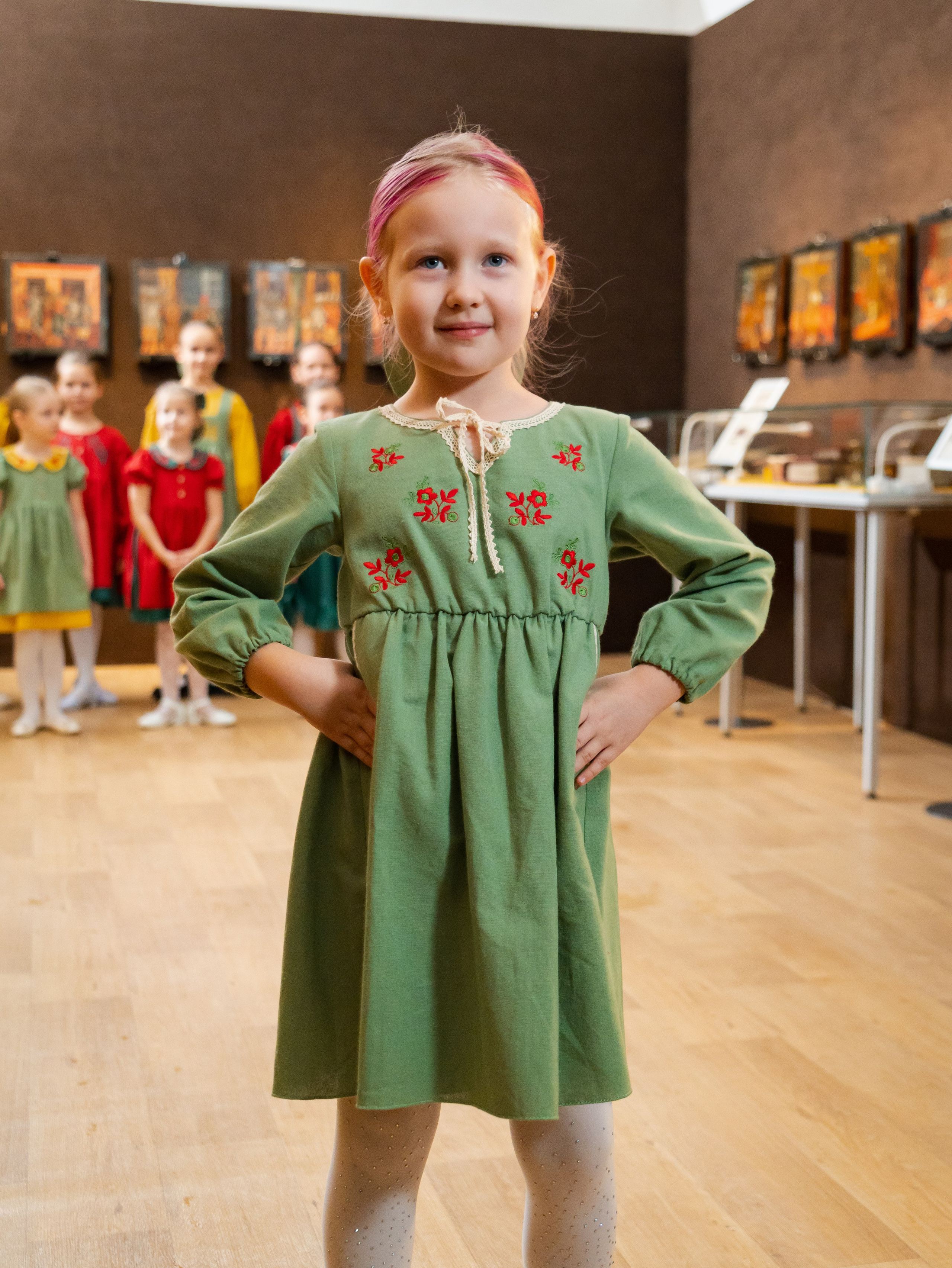 Показ одежды в рамках выставки «105. Лучшее». Фотограф Москва