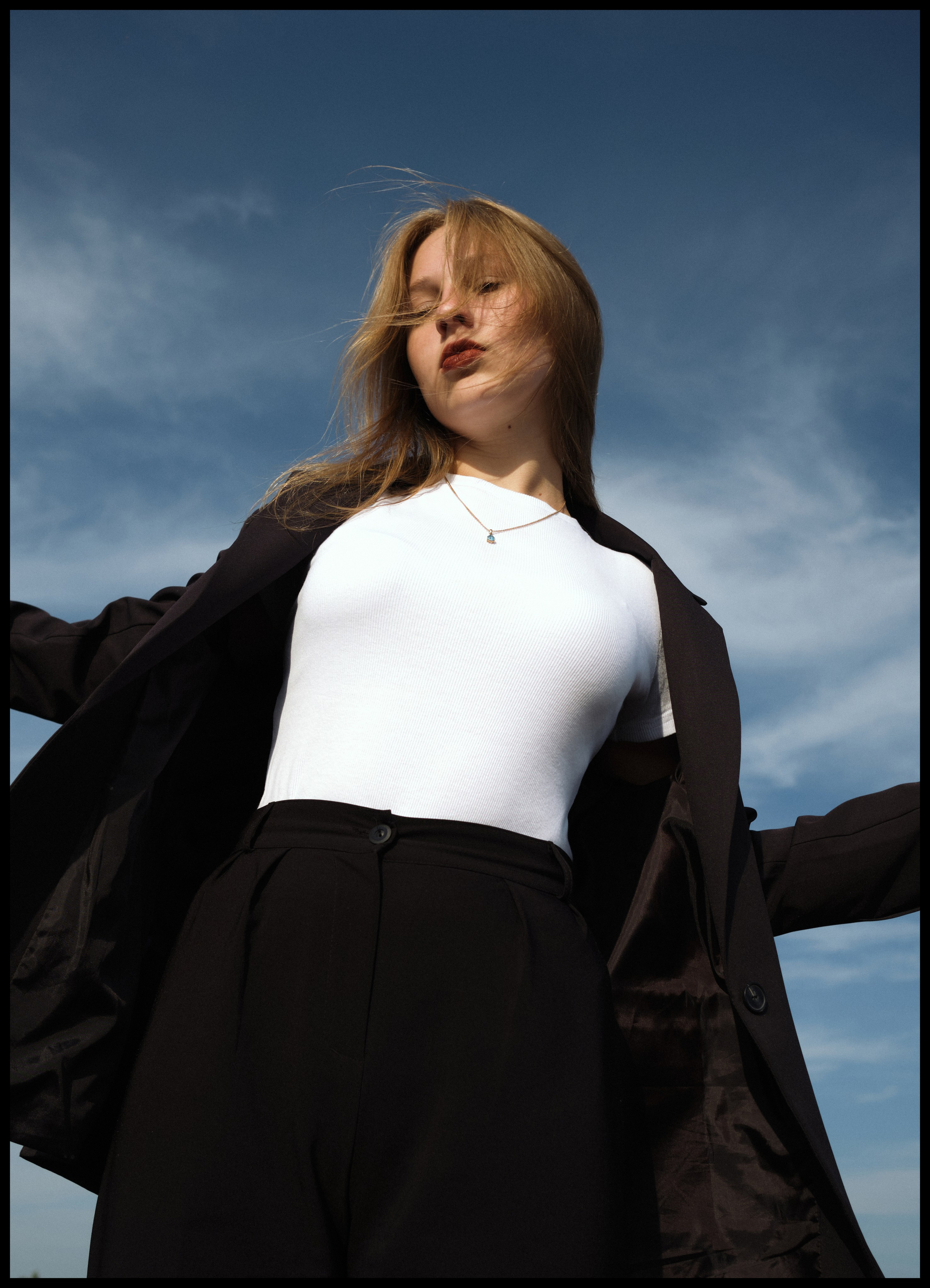 Commercial. Tatienne