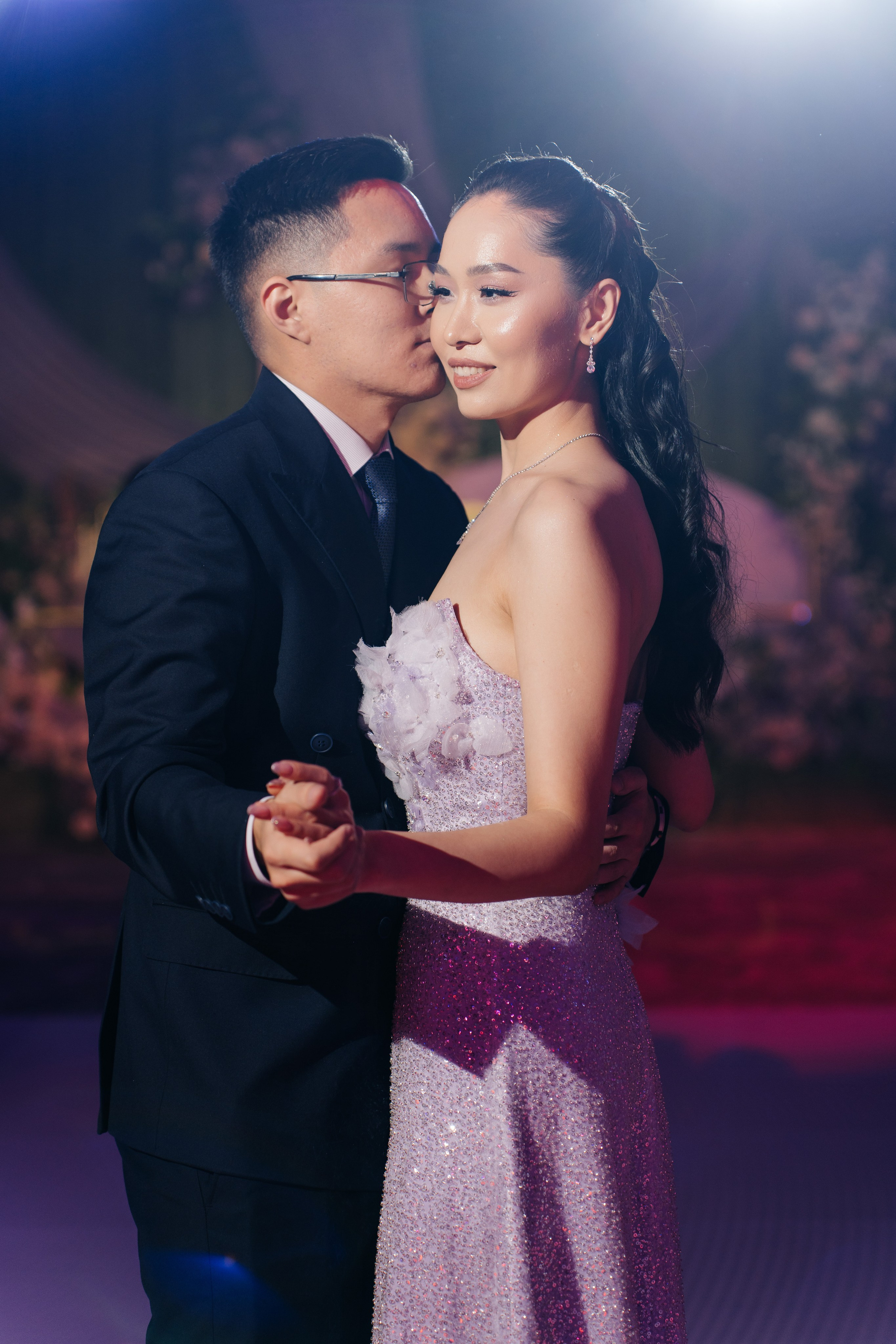 Ay-Dana Uzatu. ___________________________________________________