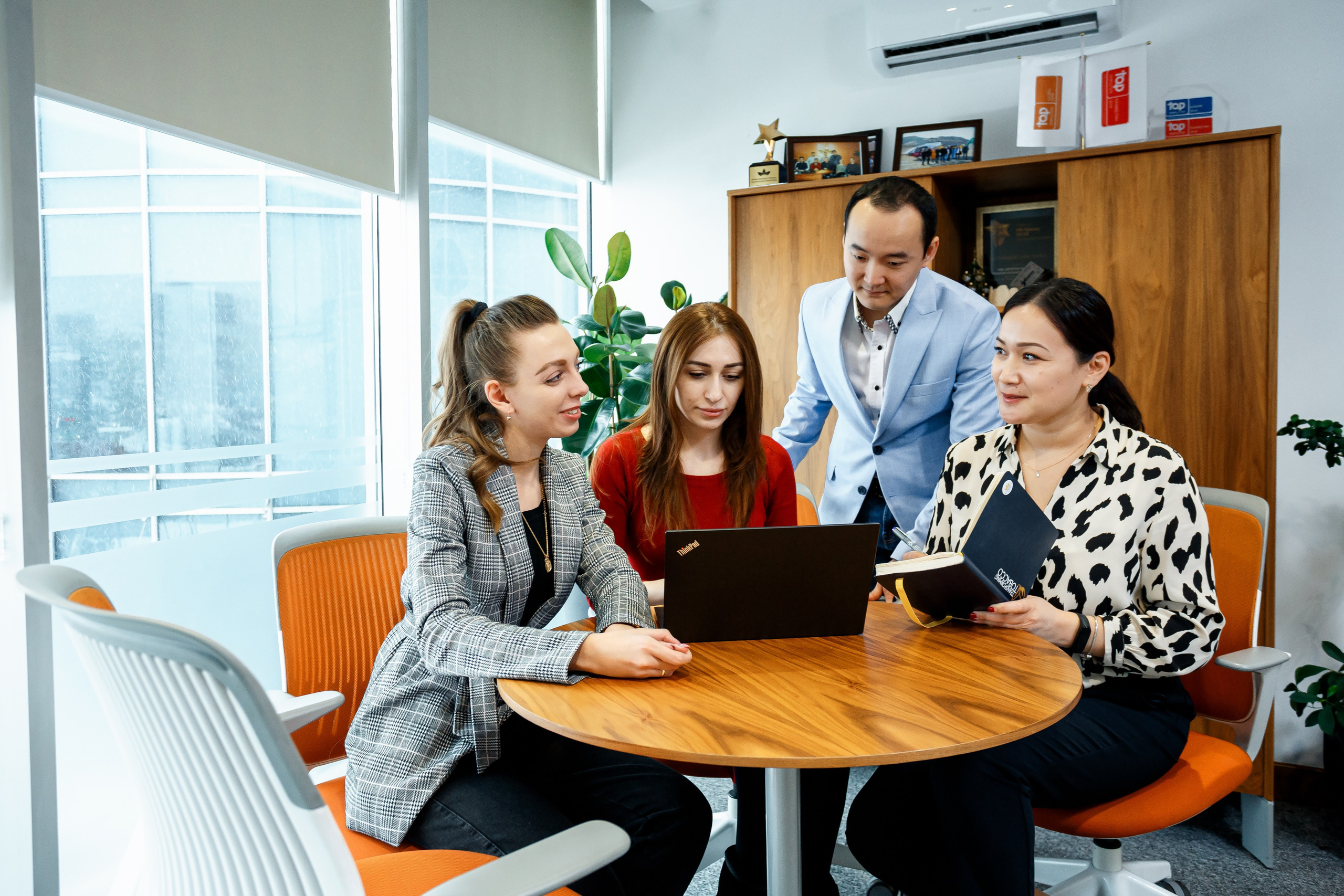 Бизнес и корпоративный. Репортажный фотограф в Алмате Чумаков Георгий