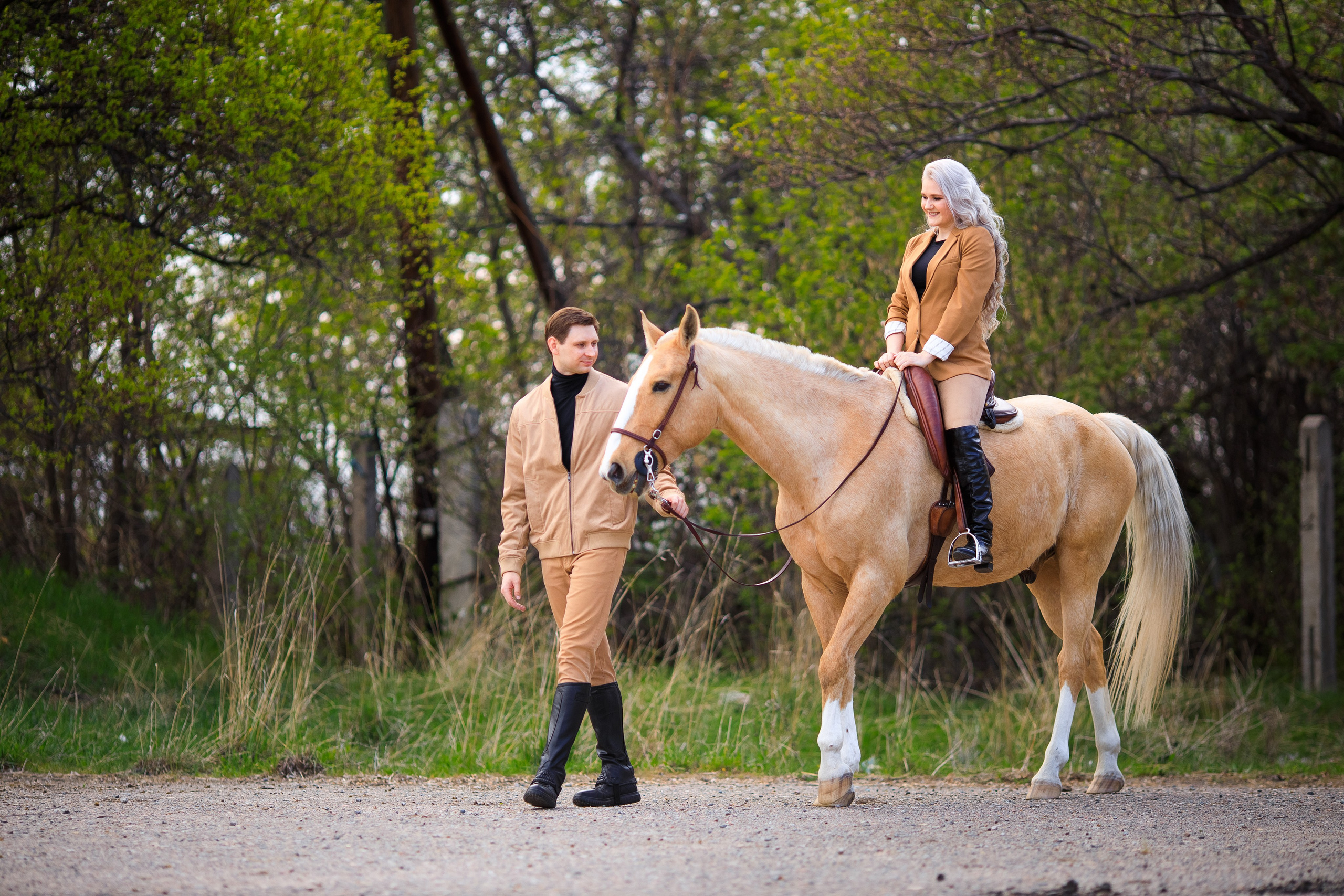 LoveStory с лошадью в Алматы. Свадебный и семейный фотограф в Алматы Алексей Балышев