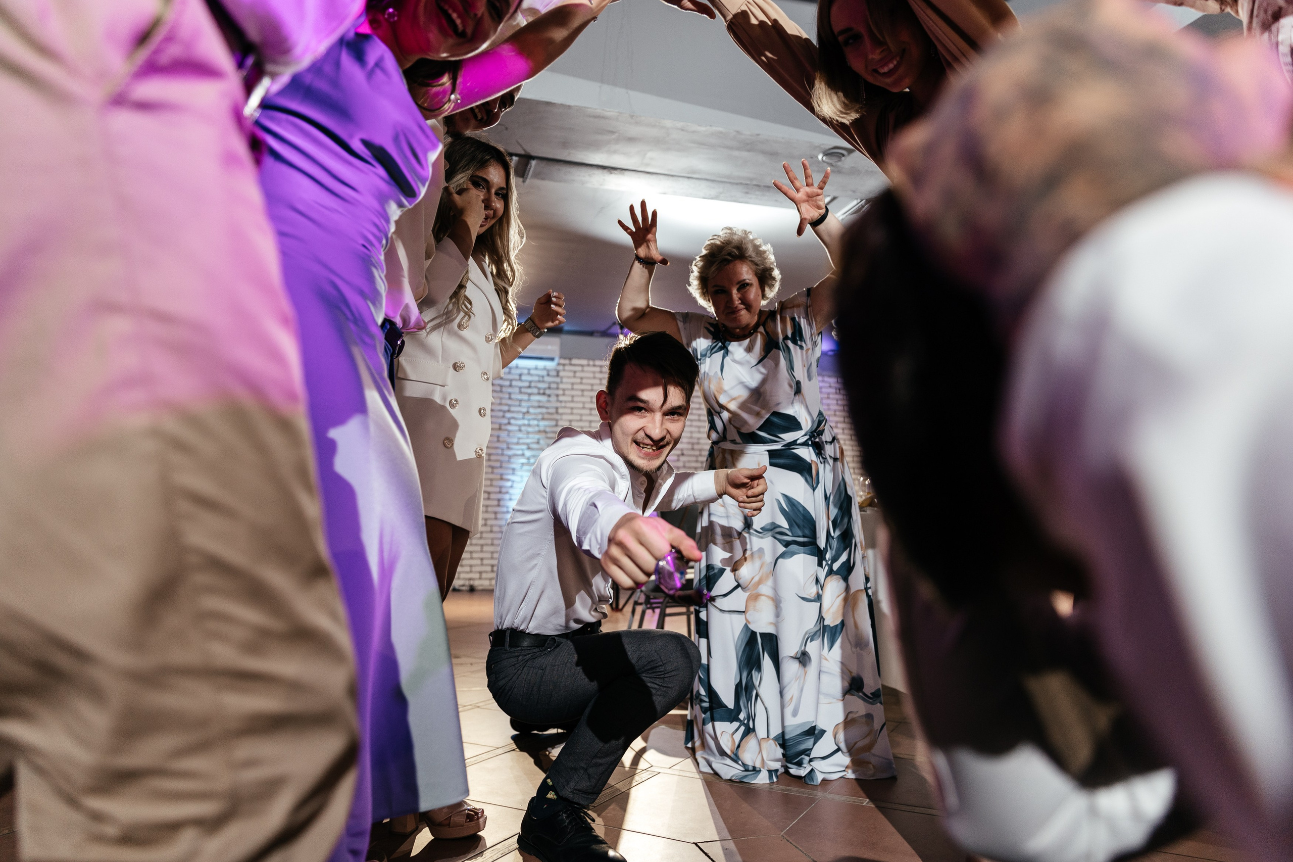 Свадебный фотограф Уфа — Руслан ГабдлисламовЖивые эмоции, красивые кадры, воспоминания на всю жизнь.Работаю по всей Республике Башкортоста. Свадебный фотограф Уфа Руслан Габдлисламов