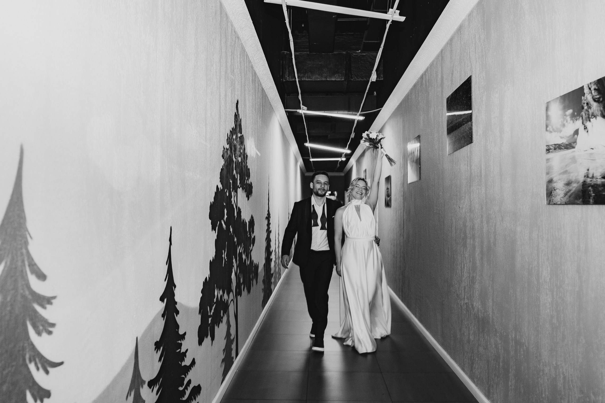 В отели. Для тех, кто не ждёт удачи, а создаёт её. Каждая фотосессия — это твой момент, твой стиль, твой успех. 📸