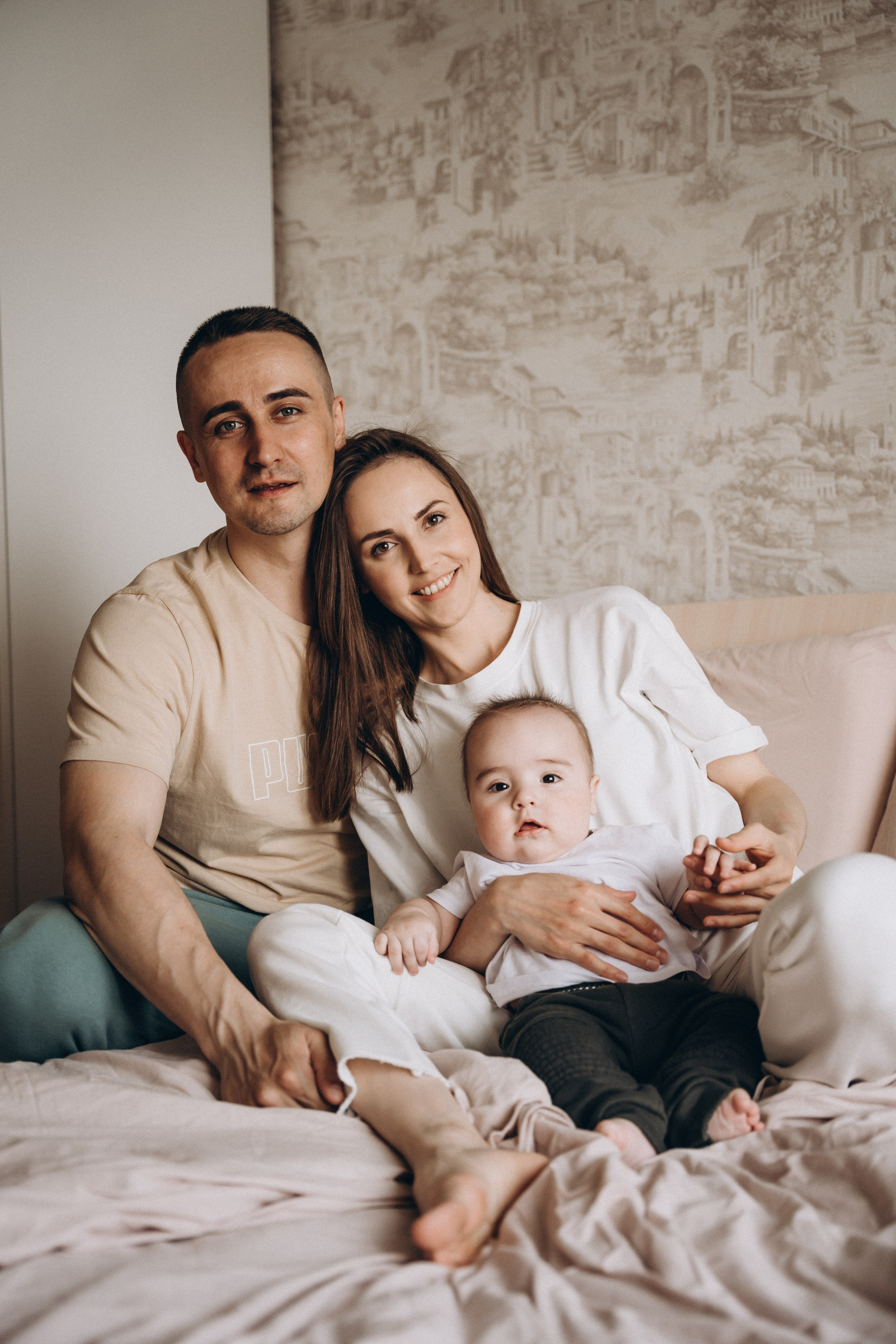 Женя люба лев. Главная