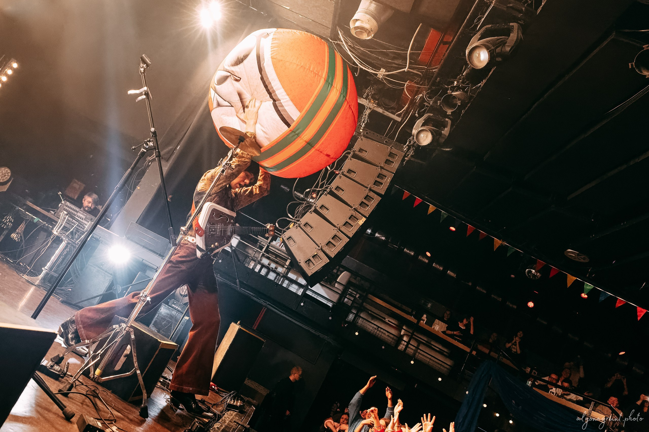 Сова, фоторепортаж, СПб, Космонавт, 18.12.2025. Алена Адрианова: фотограф в Санкт-Петербурге