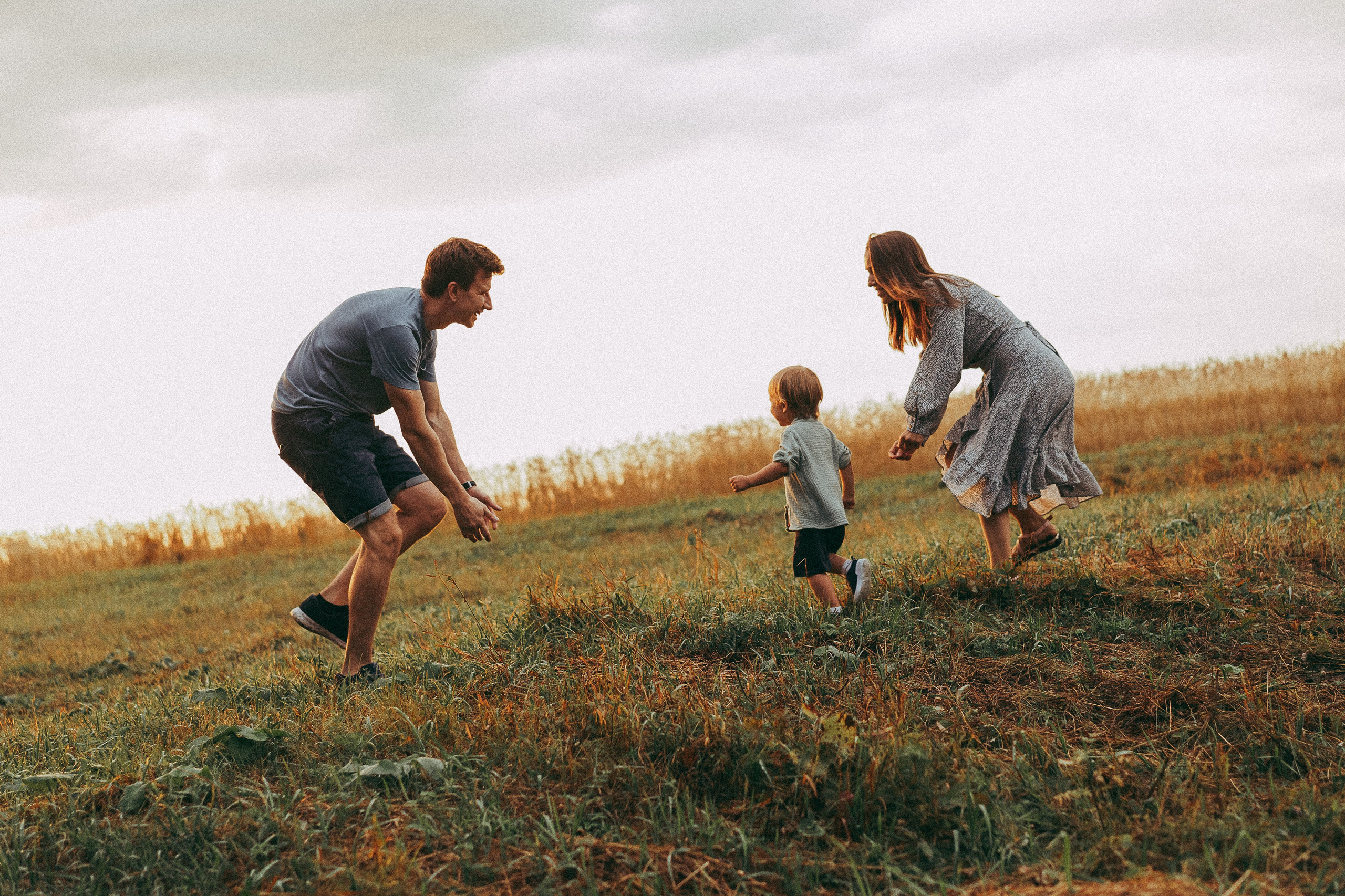 Беги, малыш, беги!. Семейный фотограф в Челябинске Волченко Ксения