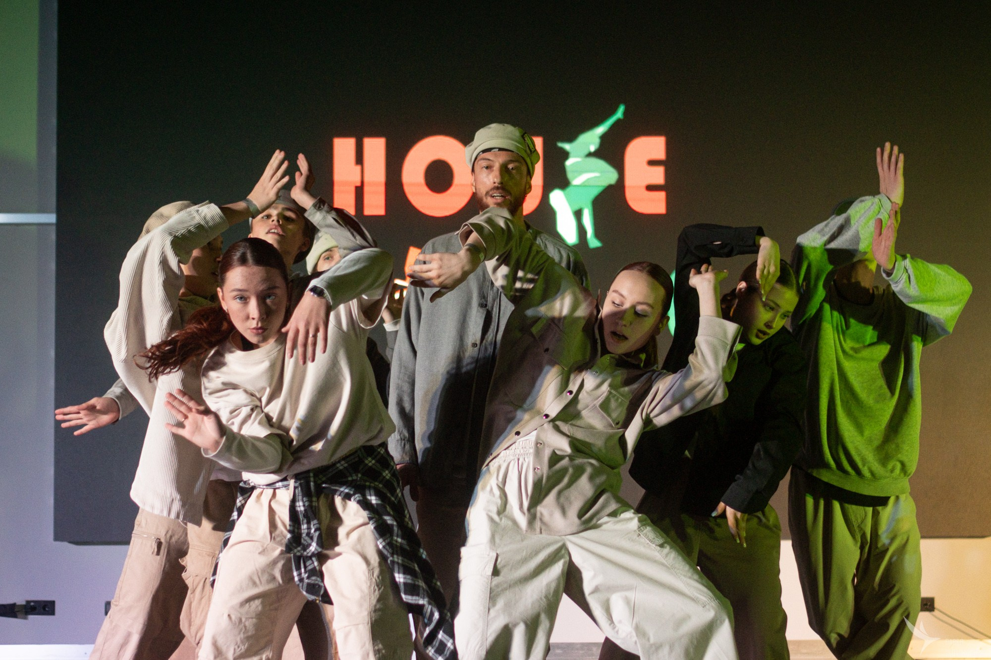 HOUSE PLEASE. Репортажный фотограф в Казани Павел Серпокрылов