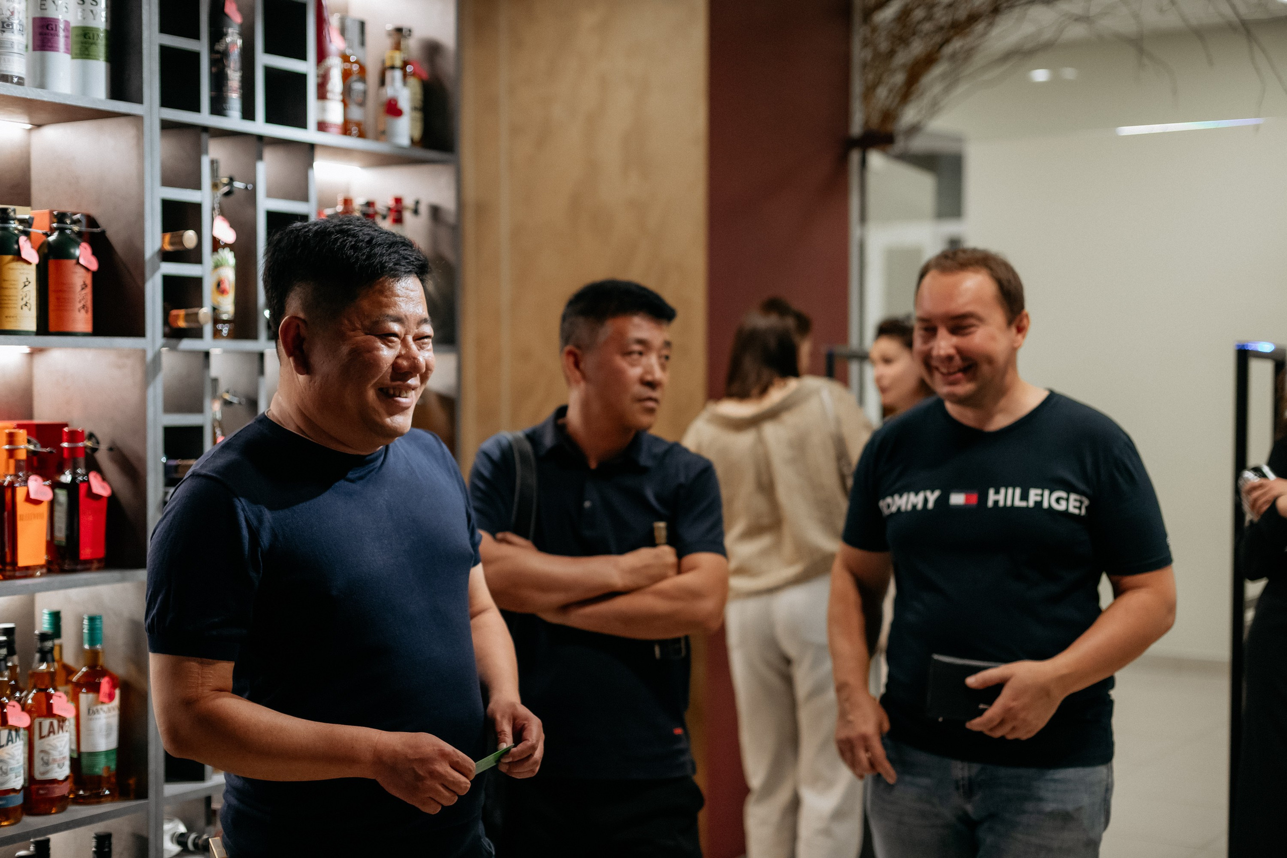 BY SIMPLE ВИНОТЕКА — ОТКРЫТИЕ. СВОИ. ФОТООТЧЕТЫ-СОБЫТИЯ-МЕСТА