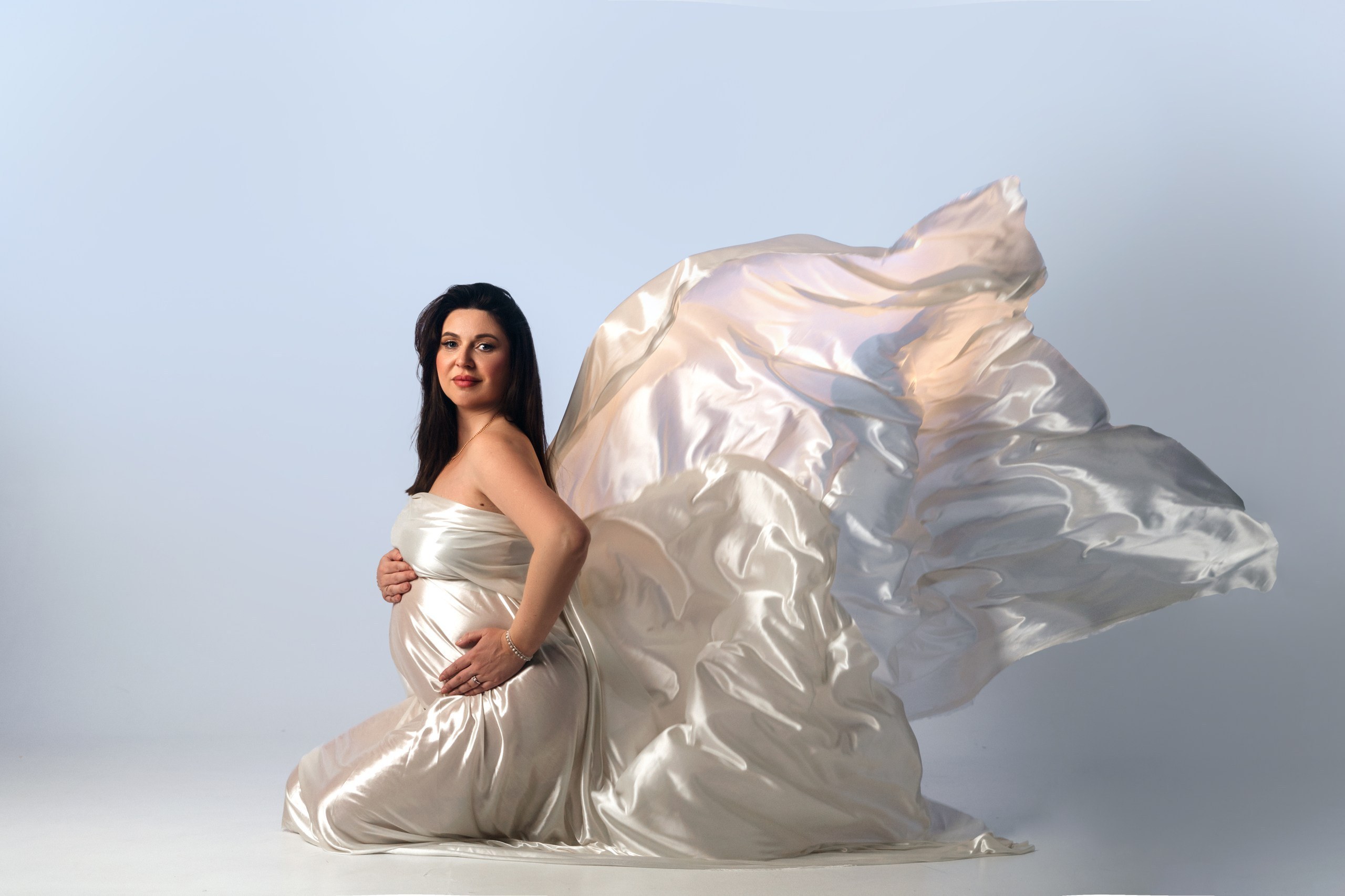 Беременность. Съемка в студии. Мила Посвит Фотограф новорожденных в Тобольске