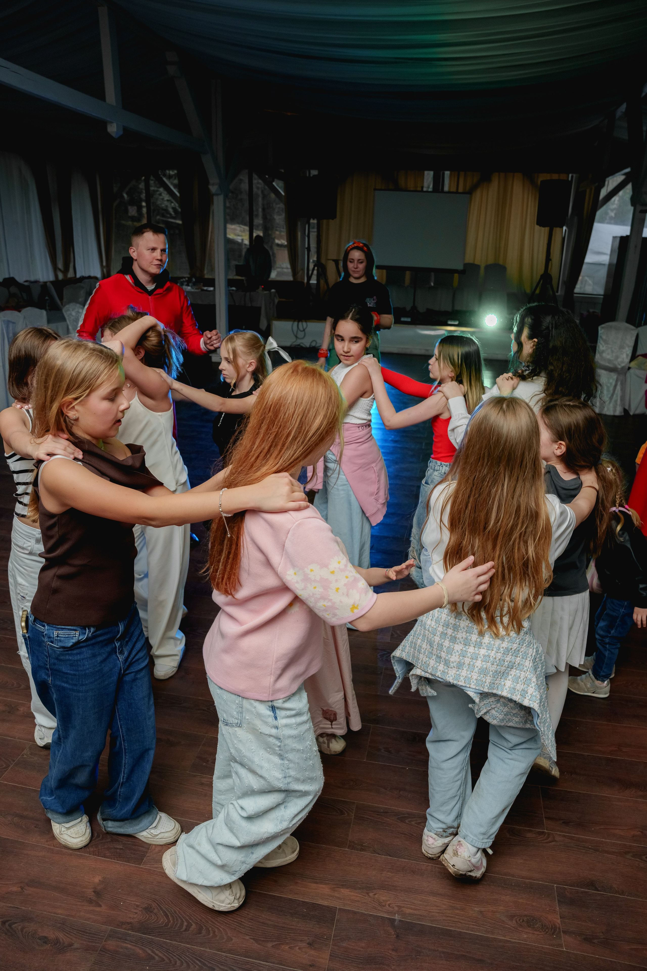 Выпускной 9 класс. Станислав Тюрин Фотограф Москва. Индивидуальные и семейные фотосессии;