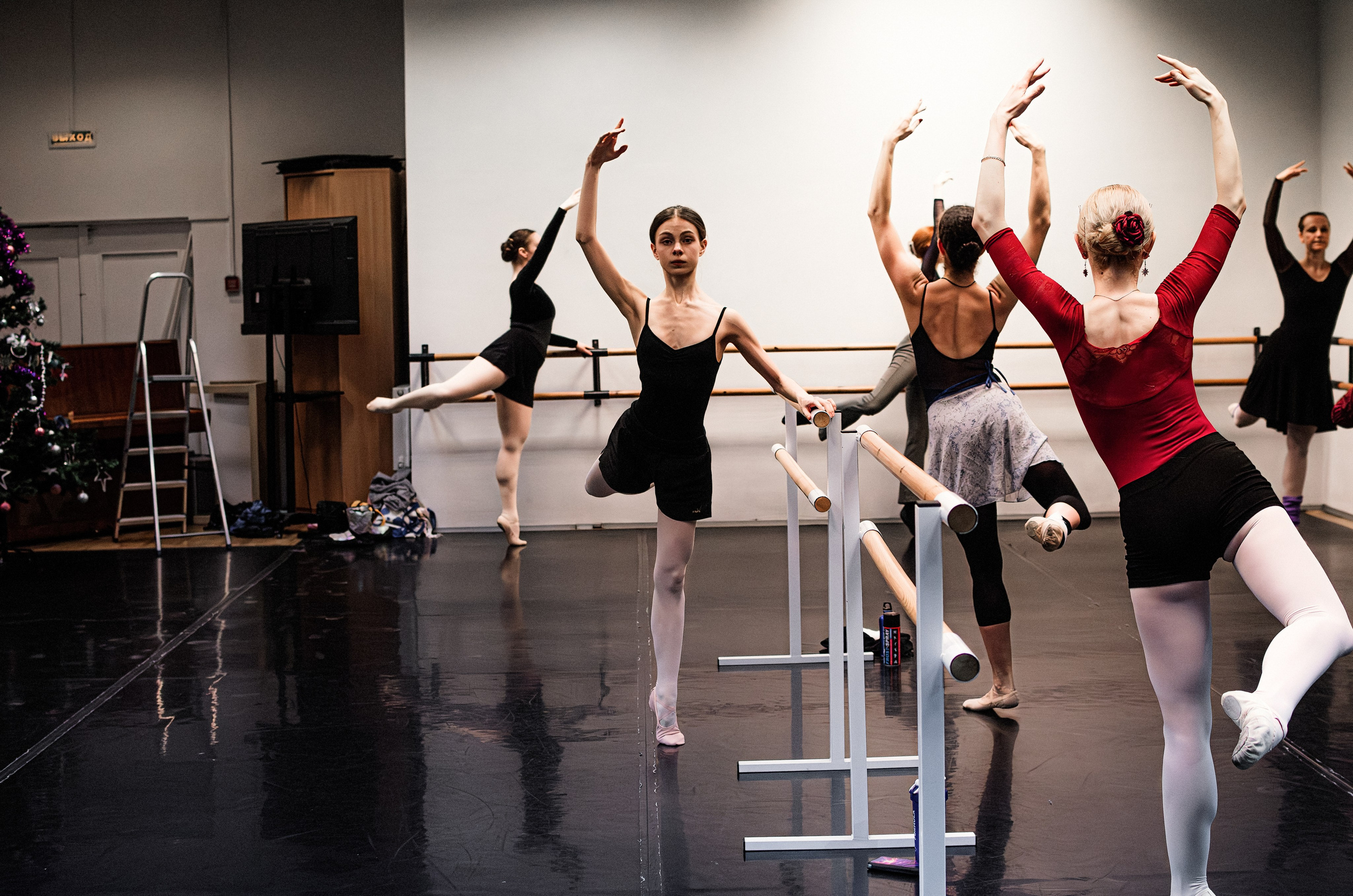 МК Антона Корсакова по классическому танцу. Портретный и репортажный фотограф в Санкт-Петербурге Варвара Жукова