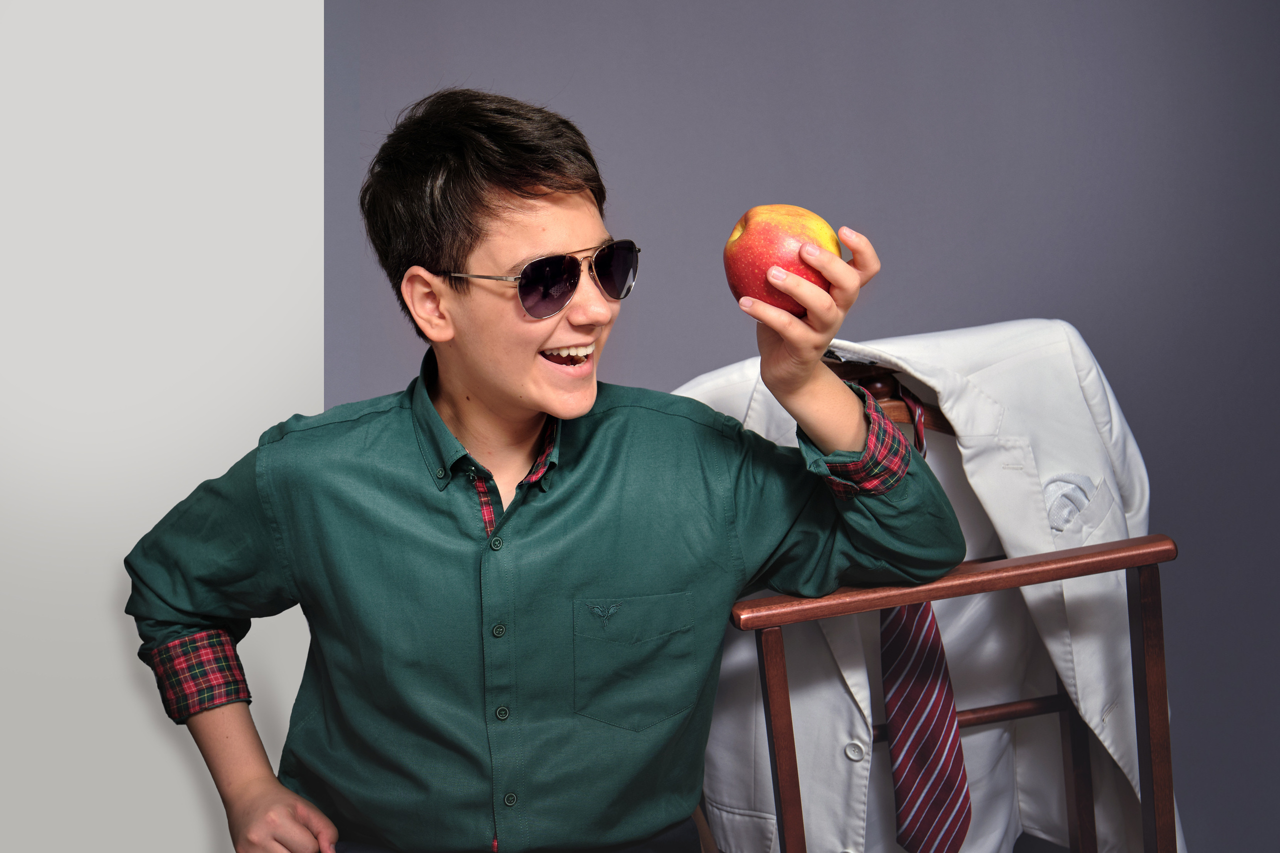 Мужской портрет — Даниил Хачатуров